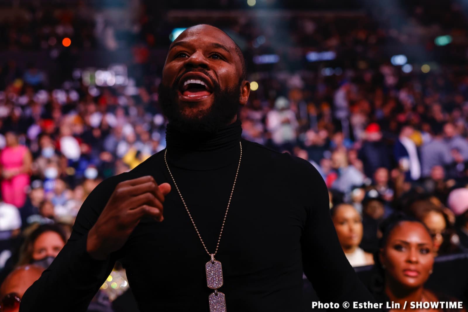 Floyd Mayweather Teases Ring Return, Says He Would Have To Be Paid “At Least $200 Million”