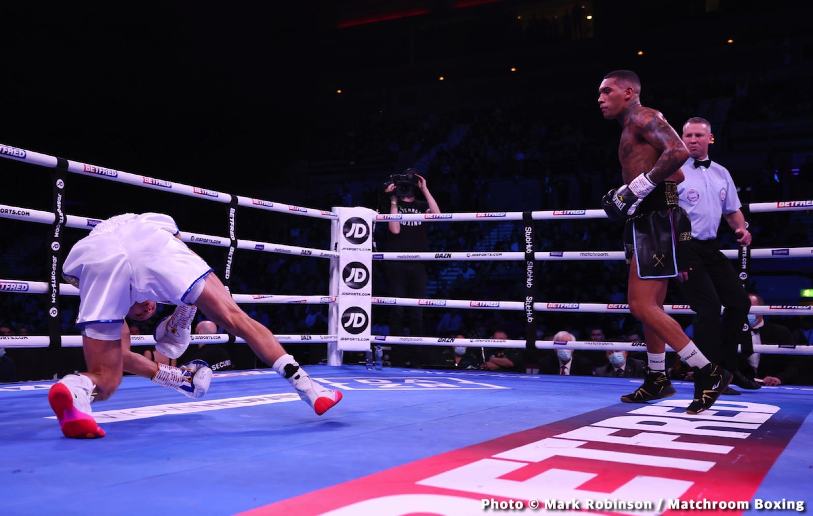 Boxing photo: Chris Algieri, Conor Benn image Conor Benn Scores Impressive Fourth Round KO Over Chris Algieri - Boxing Results