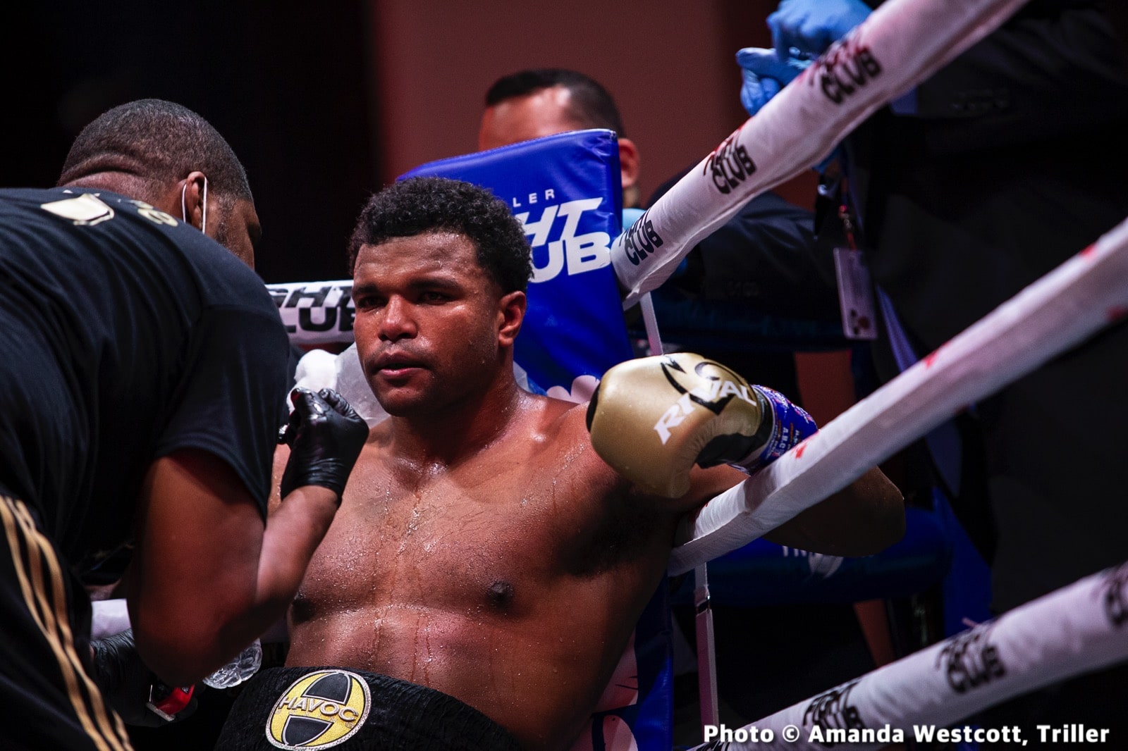 Michael Hunter Crushes Eli Frankham in York Hall – Boxing Results