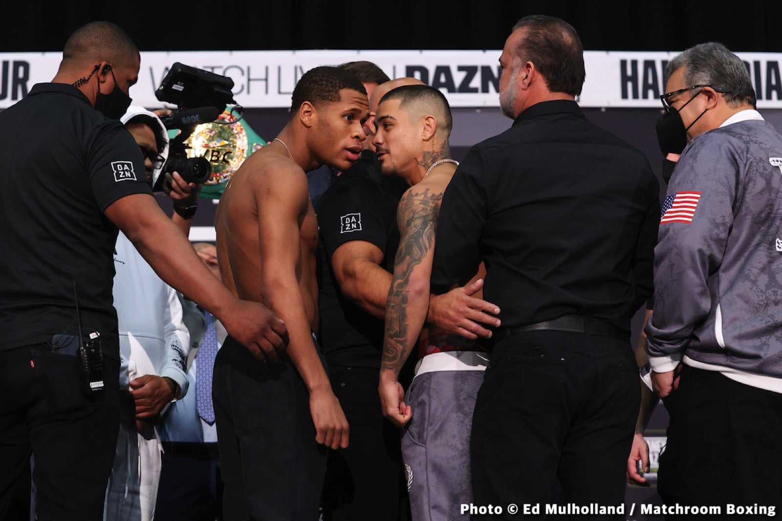 Devin Haney 135 vs. Joseph Diaz 134.4 - DAZN Weigh-in results
