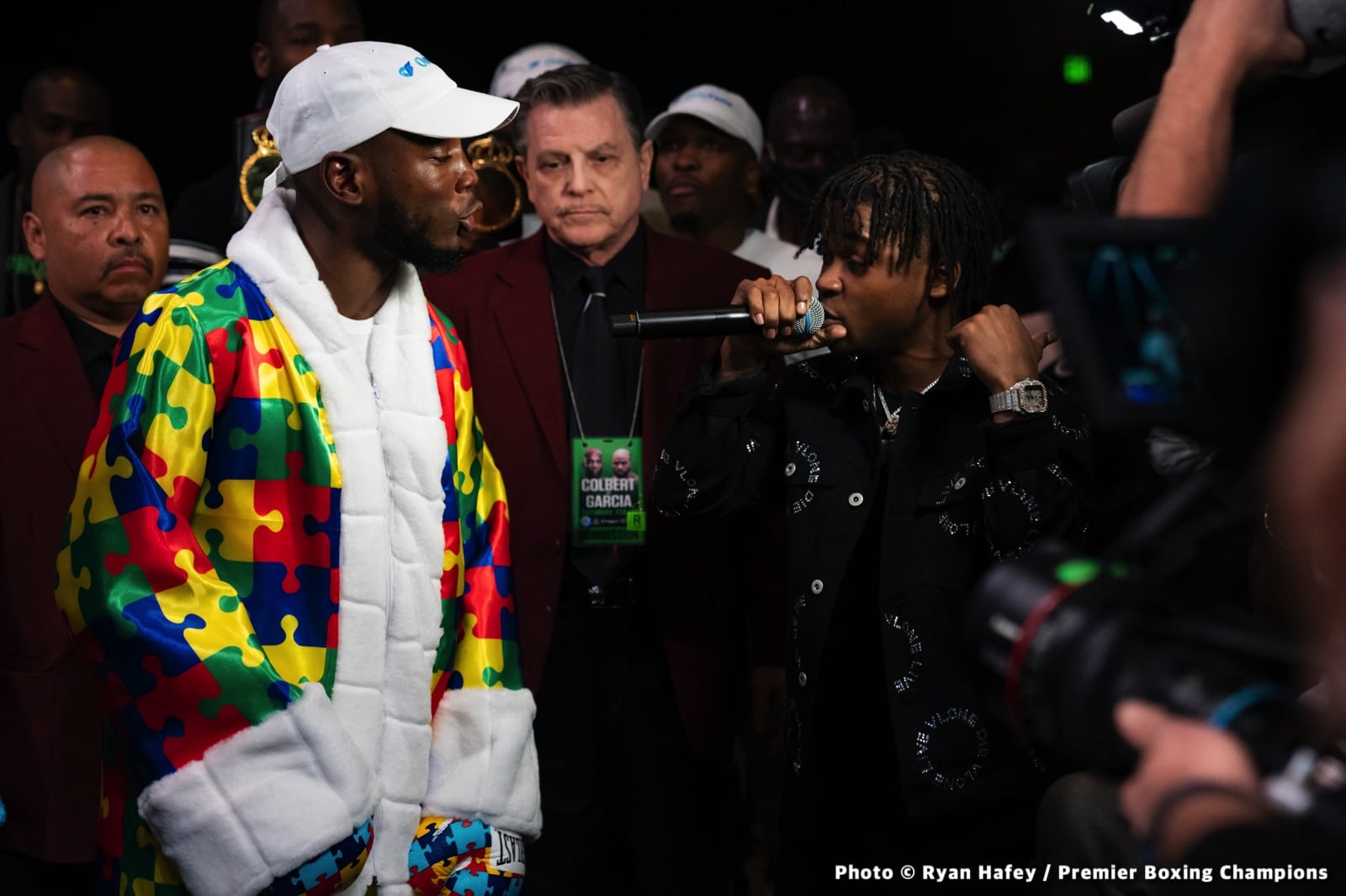 Boxing photo: Chris Colbert, Gary Antuanne Russell, Hector Garcia, Viktor Postol image Hector Garcia defeats Colbert; Russell stops Postol - Boxing Results