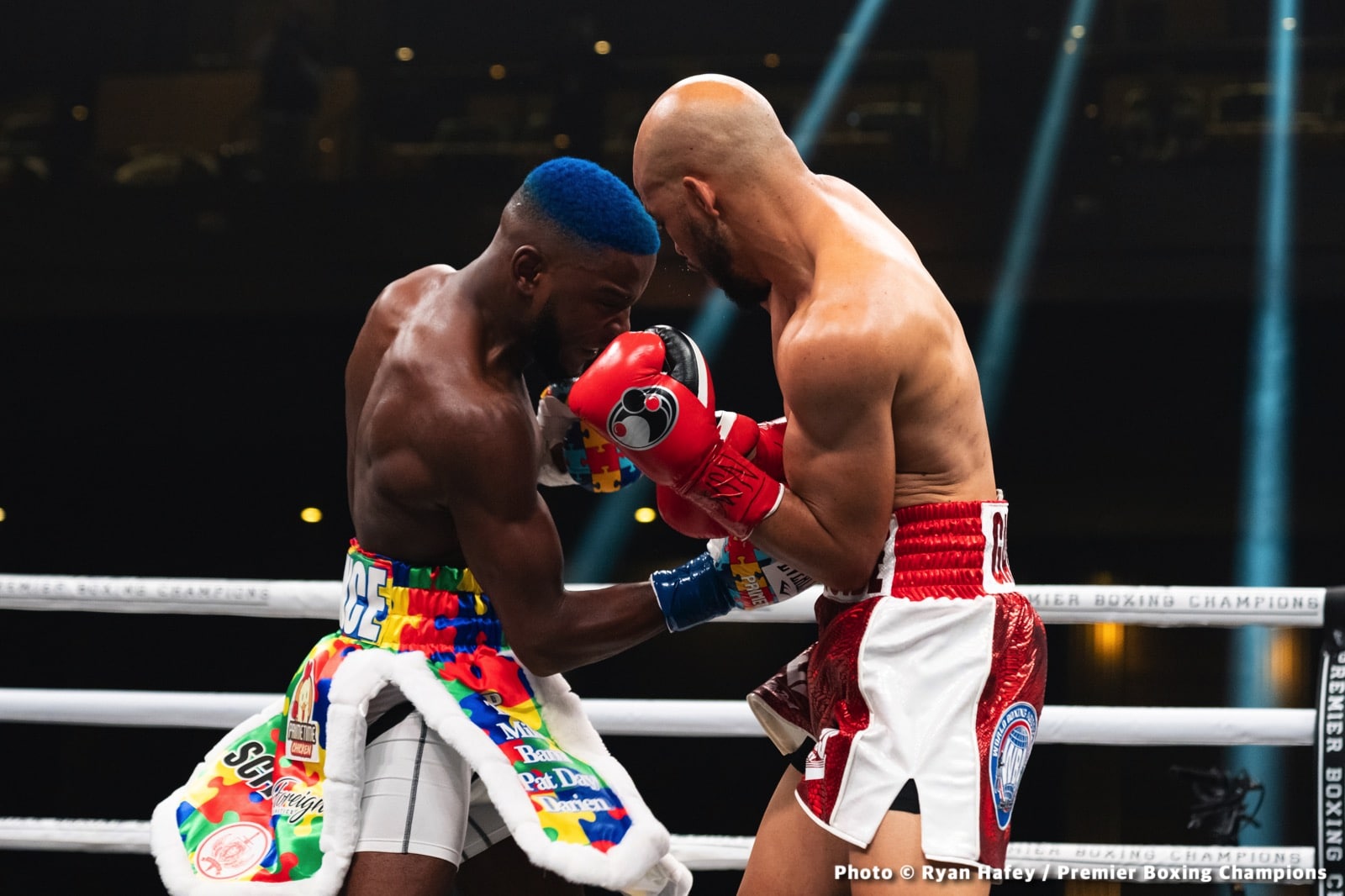 Boxing photo: Chris Colbert, Gary Antuanne Russell, Hector Garcia, Viktor Postol image Hector Garcia defeats Colbert; Russell stops Postol - Boxing Results