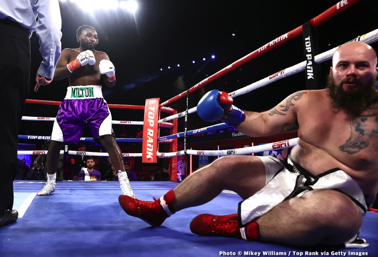 Conceição beats Martinez, Cabrera Decisions Giron - Boxing Results