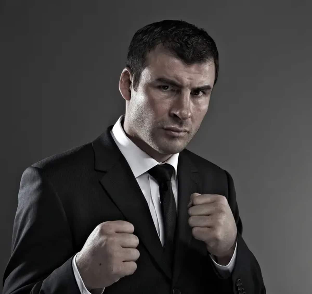 Joe Calzaghe and Darren Barker To Front International Sports Group; Manage Fighters