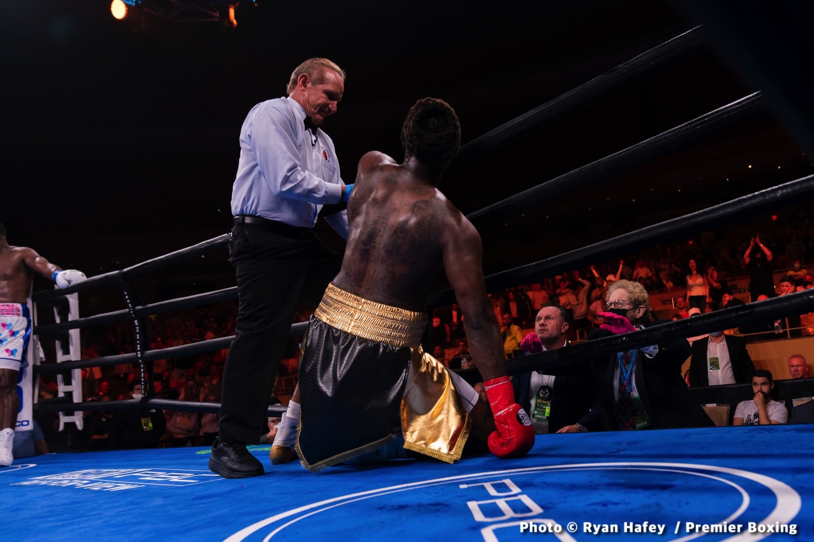 Charles Martin, Luis Ortiz boxing image / photo