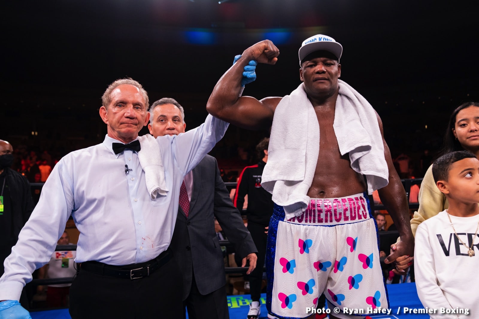 Ageing Heavyweight Luis Ortiz Returns With A Quick KO Win At Age 46 - Boxing Results