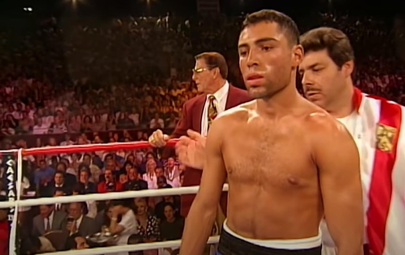 Julio Cesar Chavez, Oscar De La Hoya boxing image / photo