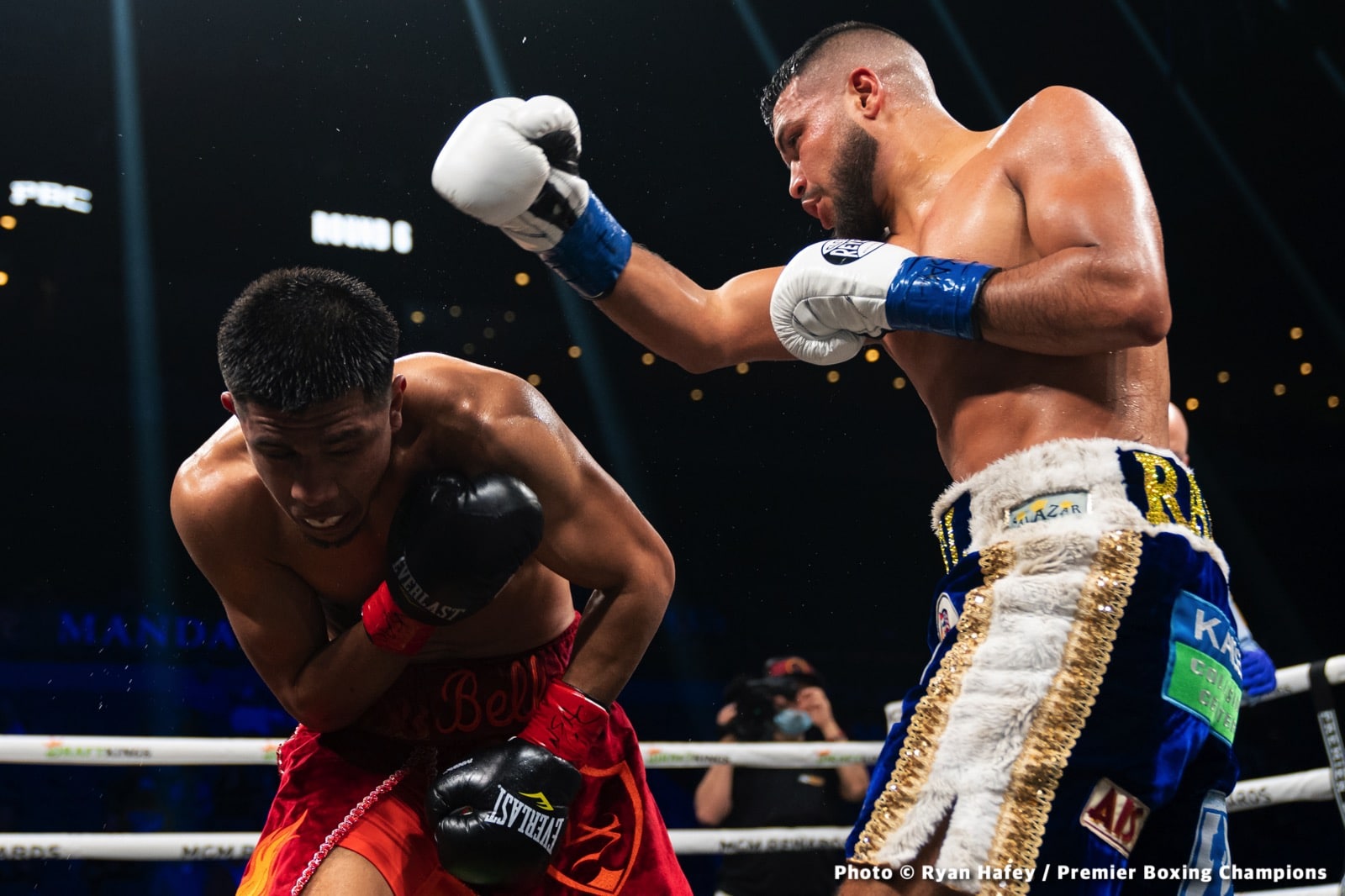 Photos: Thurman defeats Barrios, Santa Cruz Dominates Carbajal