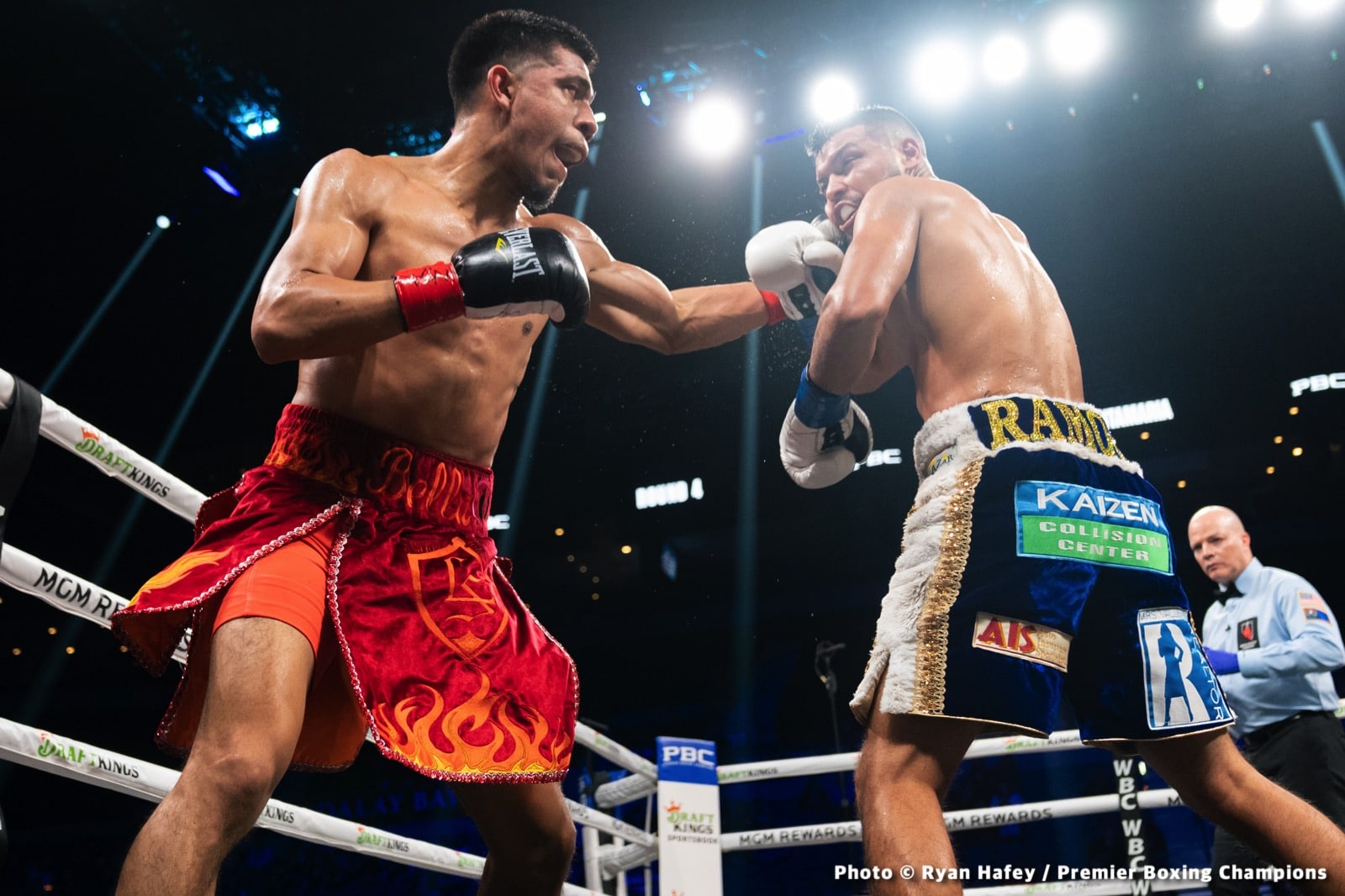 Photos: Thurman defeats Barrios, Santa Cruz Dominates Carbajal