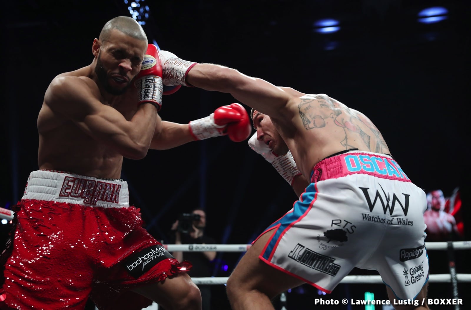 Photos: Eubank Jr. easily beats Williams, Claressa Shields outpoints Kozin