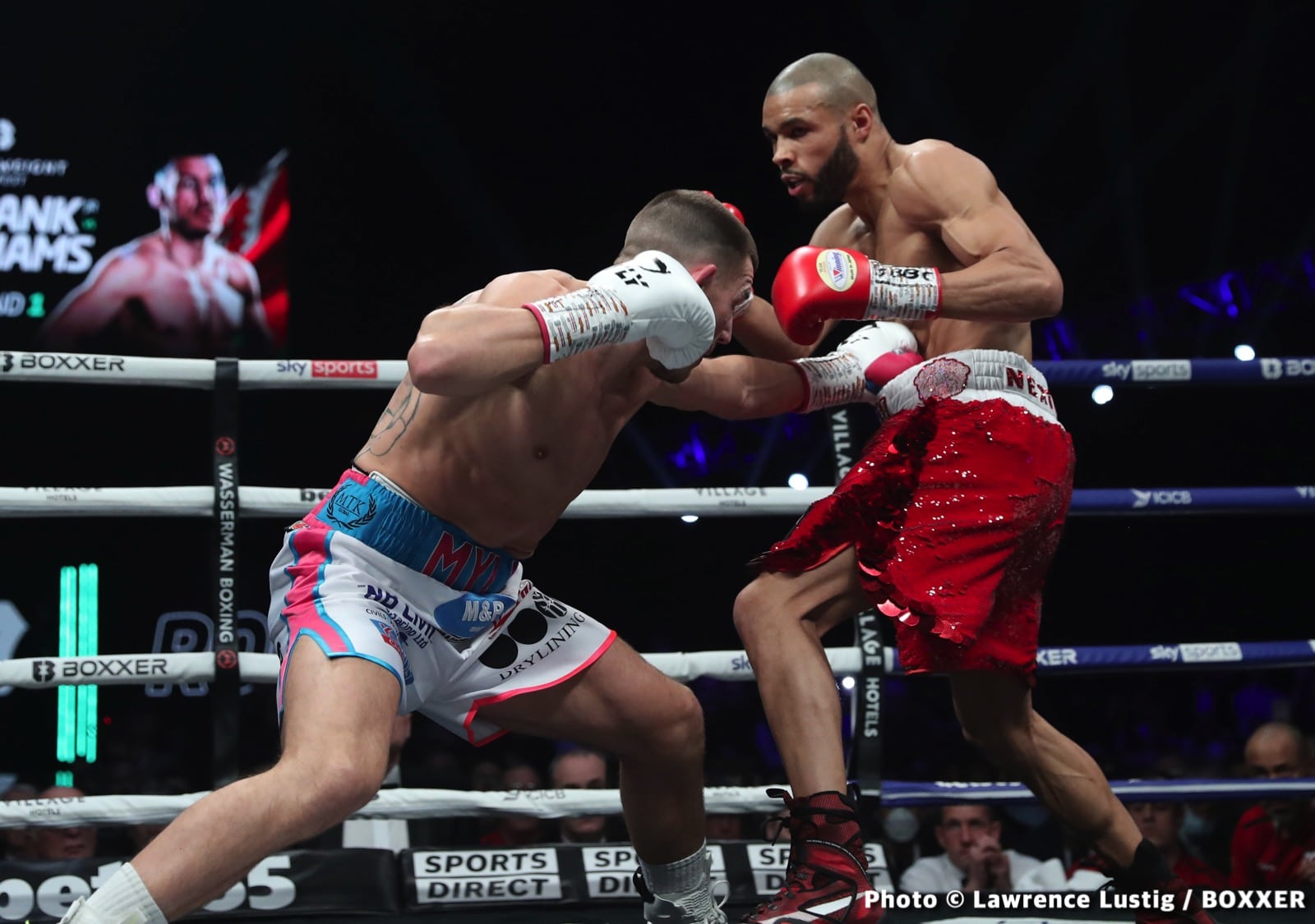 Photos: Eubank Jr. easily beats Williams, Claressa Shields outpoints Kozin