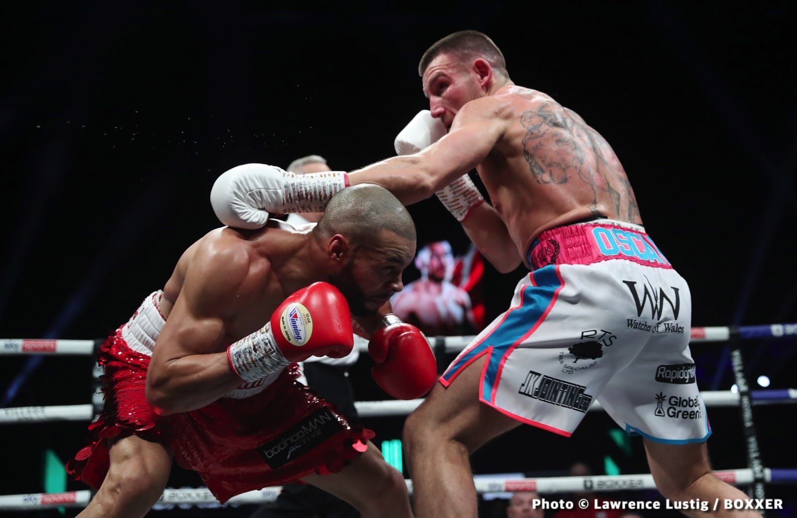 Photos: Eubank Jr. easily beats Williams, Claressa Shields outpoints Kozin