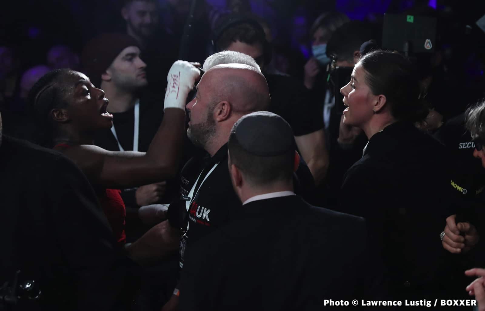 Photos: Eubank Jr. easily beats Williams, Claressa Shields outpoints Kozin