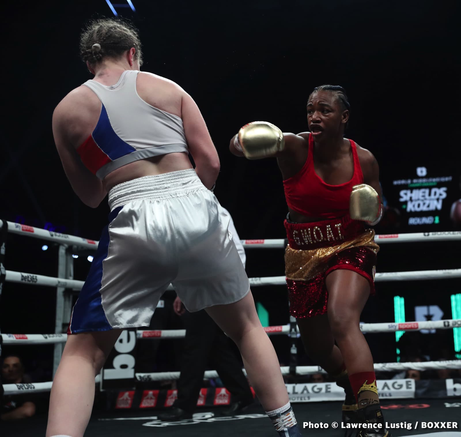 Photos: Eubank Jr. easily beats Williams, Claressa Shields outpoints Kozin