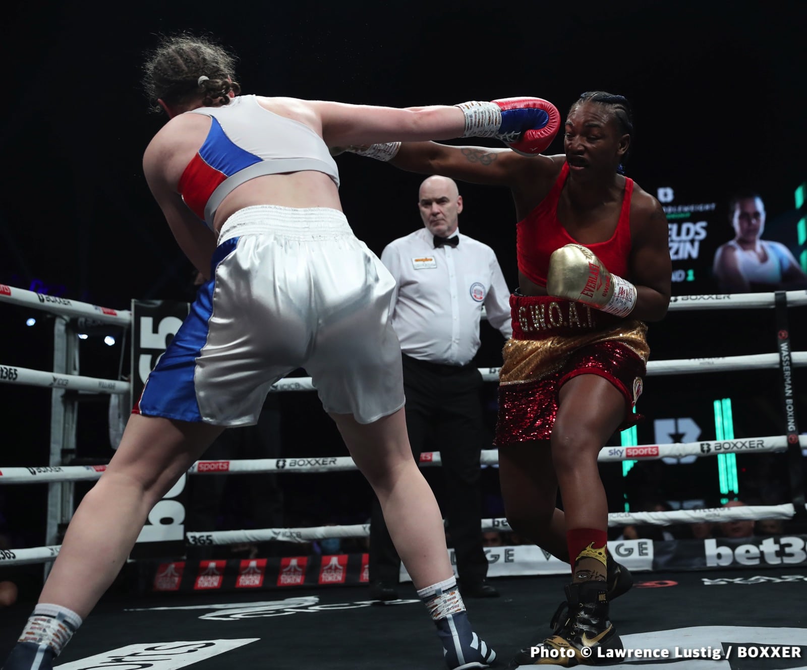 Photos: Eubank Jr. easily beats Williams, Claressa Shields outpoints Kozin