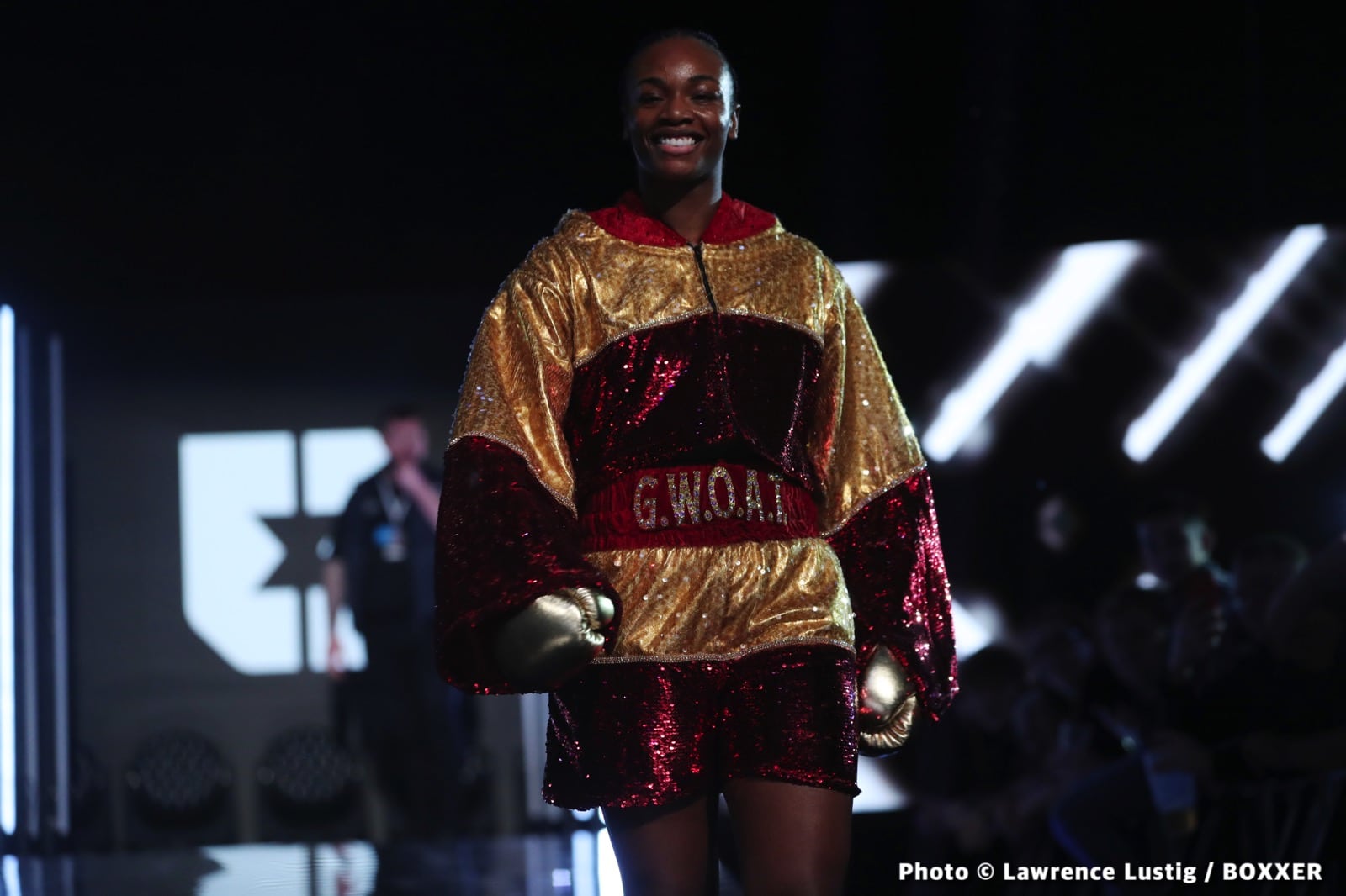 Photos: Eubank Jr. easily beats Williams, Claressa Shields outpoints Kozin
