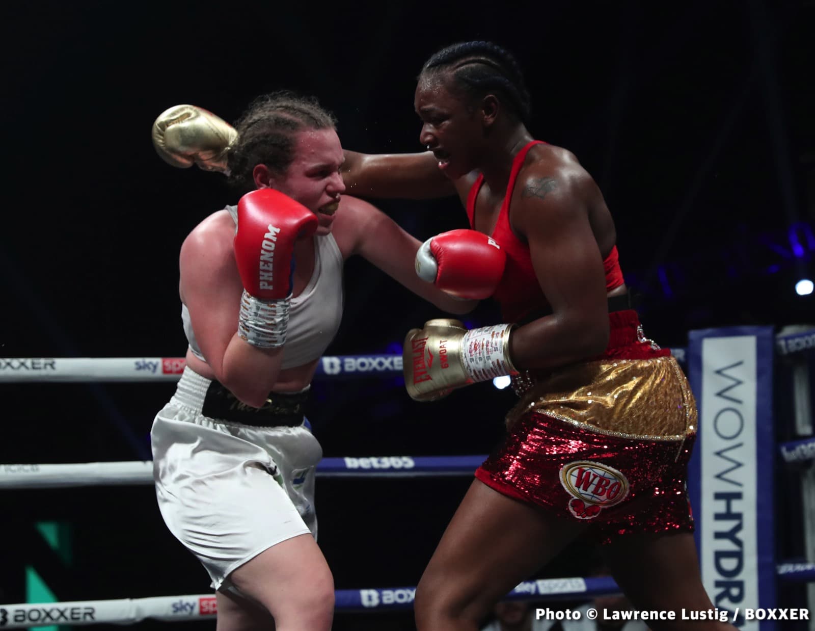 Photos: Eubank Jr. easily beats Williams, Claressa Shields outpoints Kozin