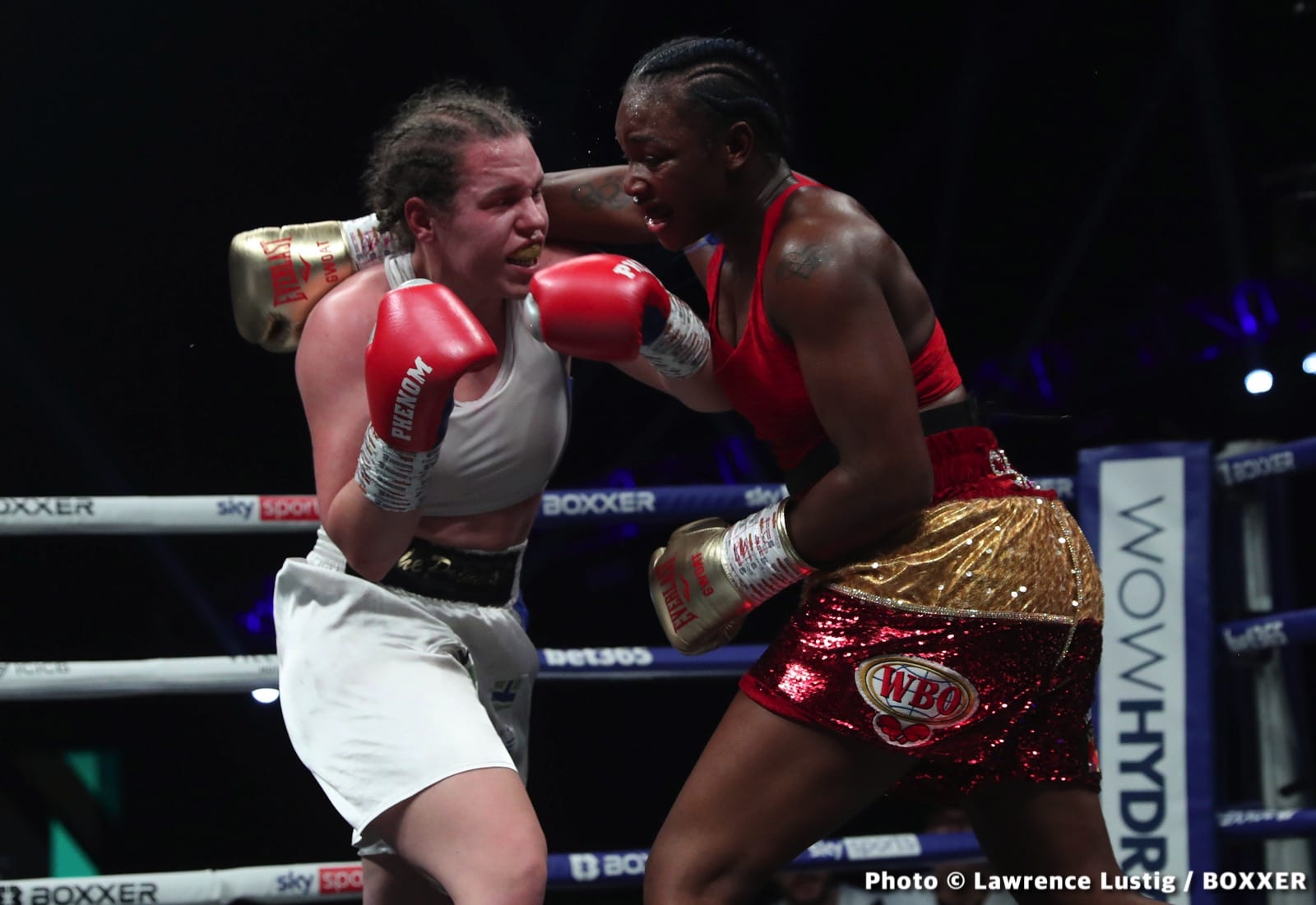 Photos: Eubank Jr. easily beats Williams, Claressa Shields outpoints Kozin