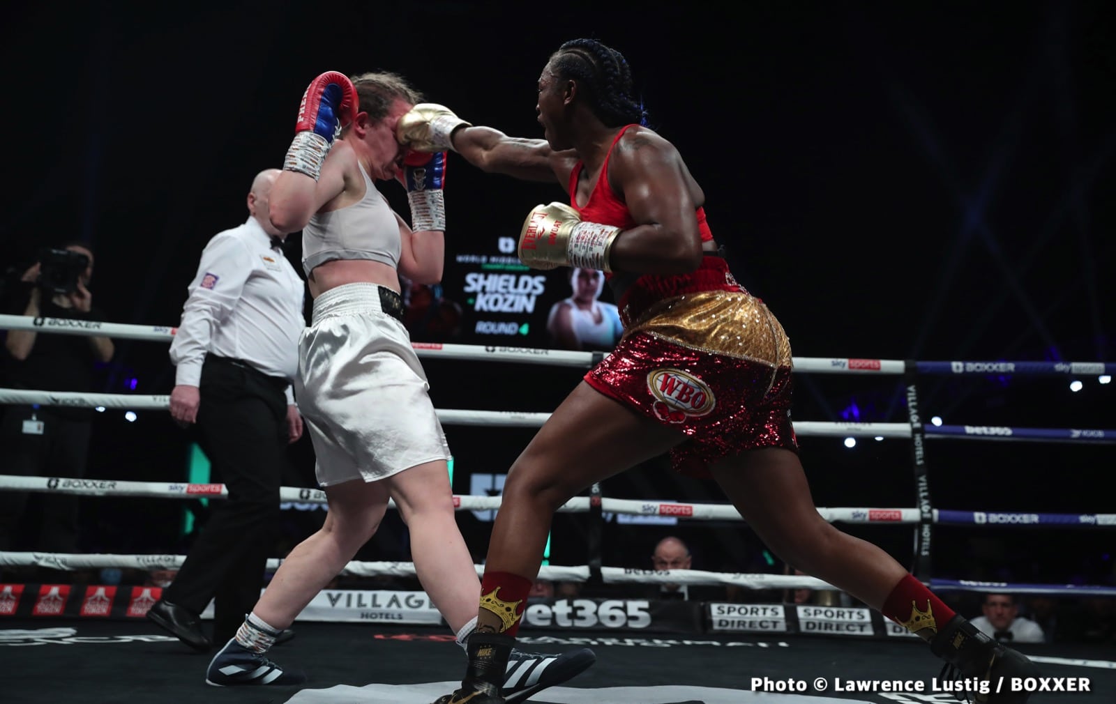 Photos: Eubank Jr. easily beats Williams, Claressa Shields outpoints Kozin