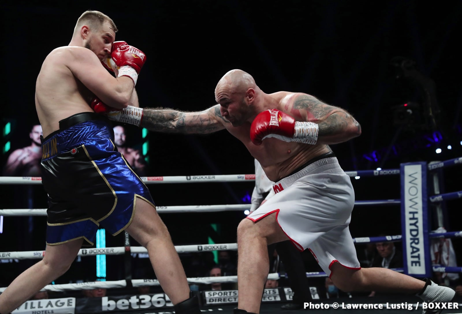 Photos: Eubank Jr. easily beats Williams, Claressa Shields outpoints Kozin