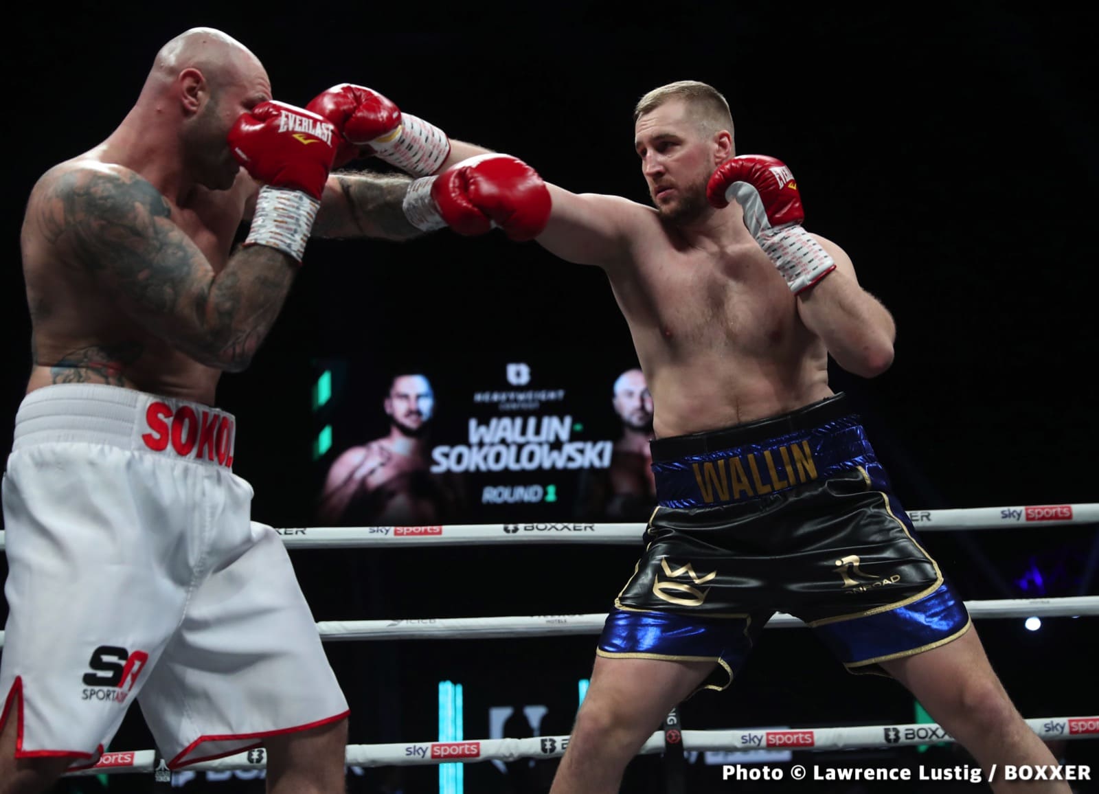 Photos: Eubank Jr. easily beats Williams, Claressa Shields outpoints Kozin