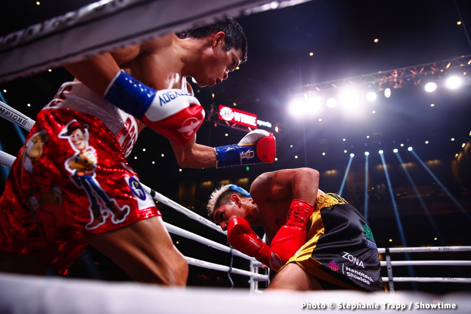Photos: Garcia Dominates Chris Colbert, Martinez Upsets Jerwin Ancajas!