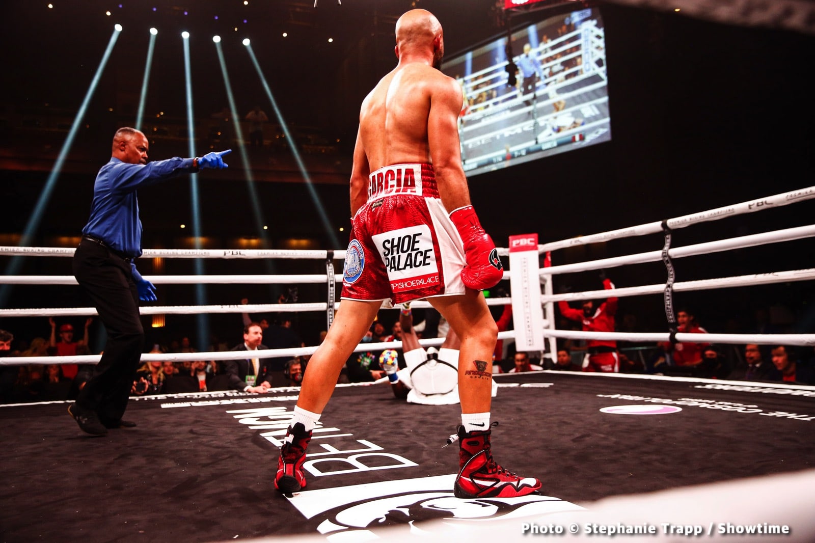 Photos: Garcia Dominates Chris Colbert, Martinez Upsets Jerwin Ancajas!