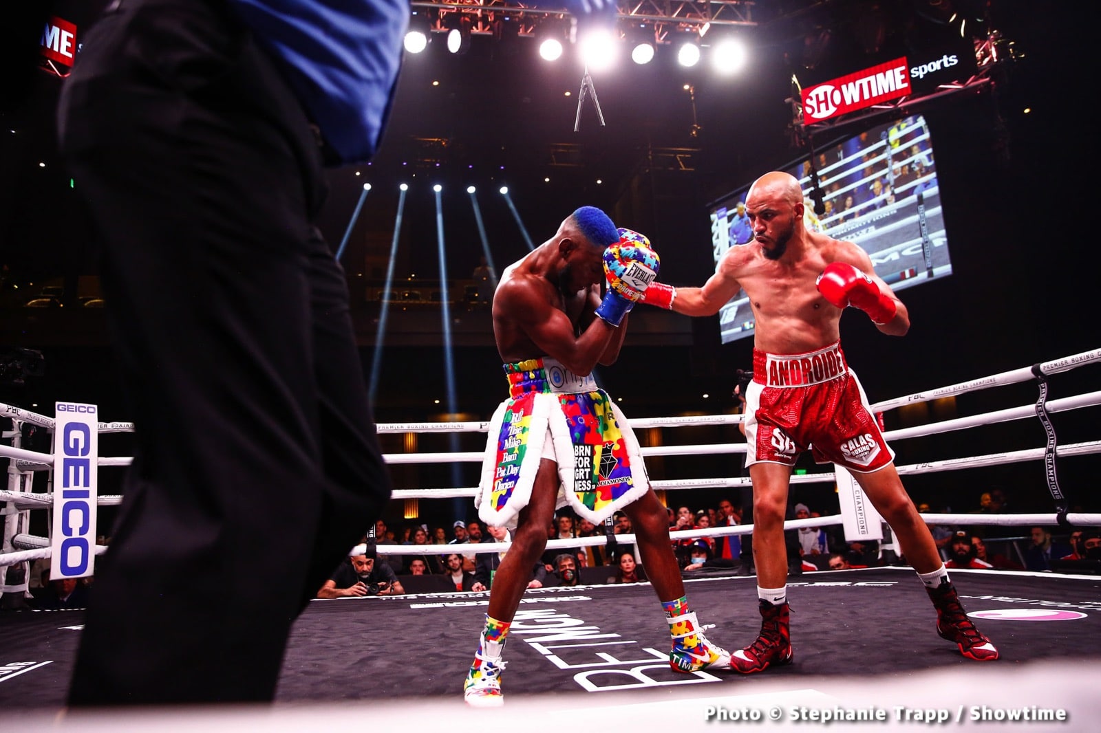 Photos: Garcia Dominates Chris Colbert, Martinez Upsets Jerwin Ancajas!