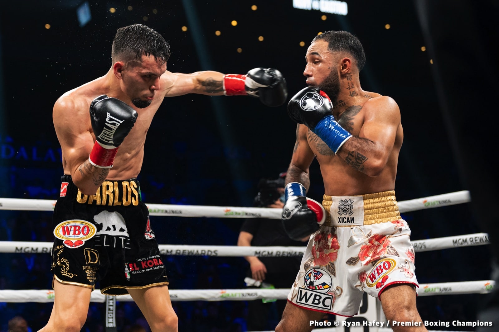 Photos: Thurman defeats Barrios, Santa Cruz Dominates Carbajal