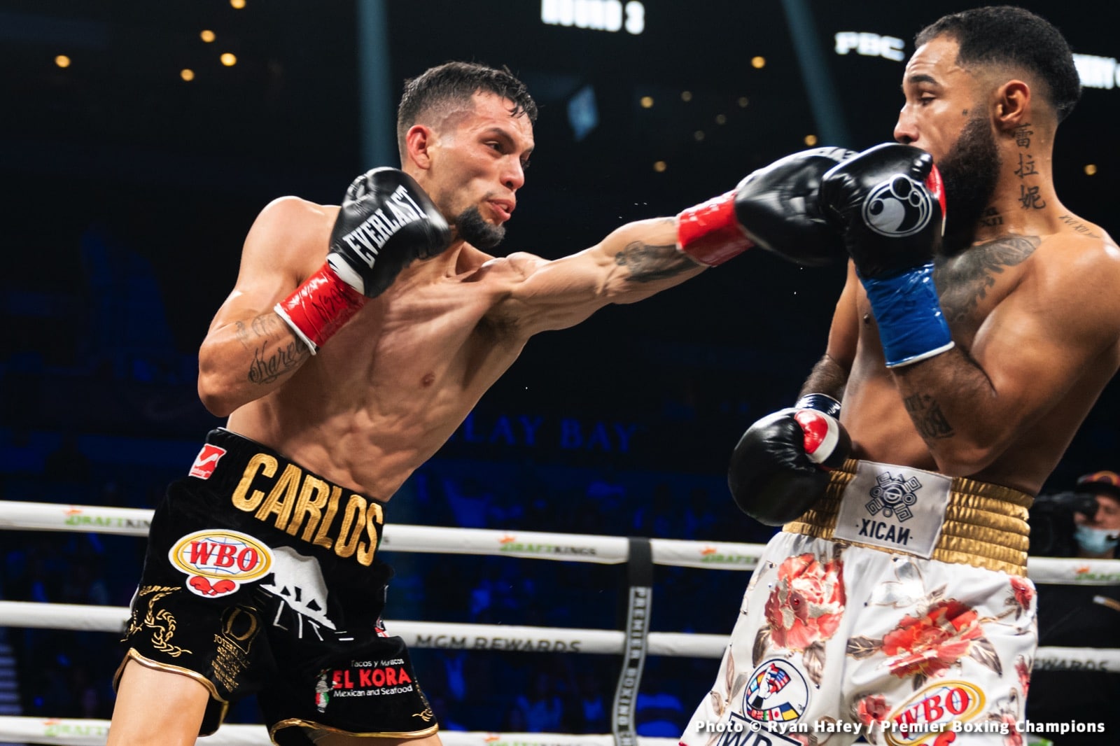 Photos: Thurman defeats Barrios, Santa Cruz Dominates Carbajal
