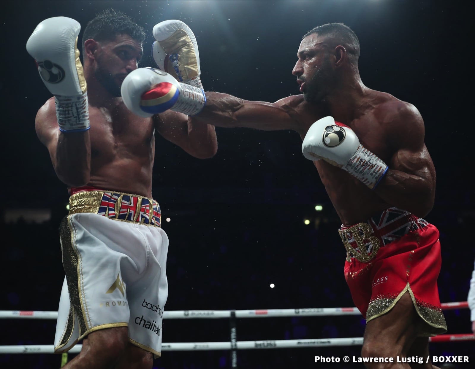 Amir Khan boxing image / photo