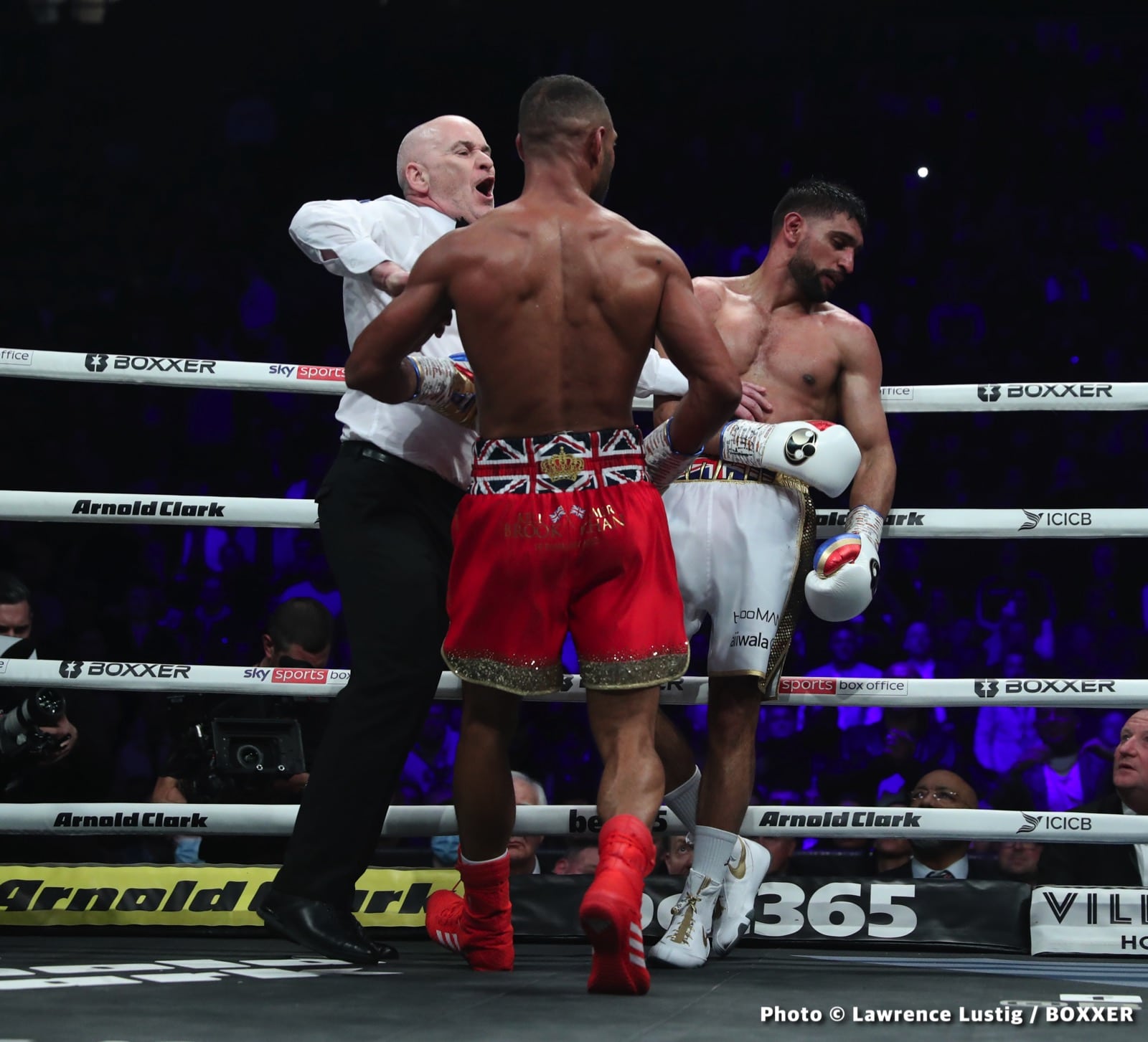 Brook Stops Khan In A Fight That Lived Up To All The Hype - Boxing Results