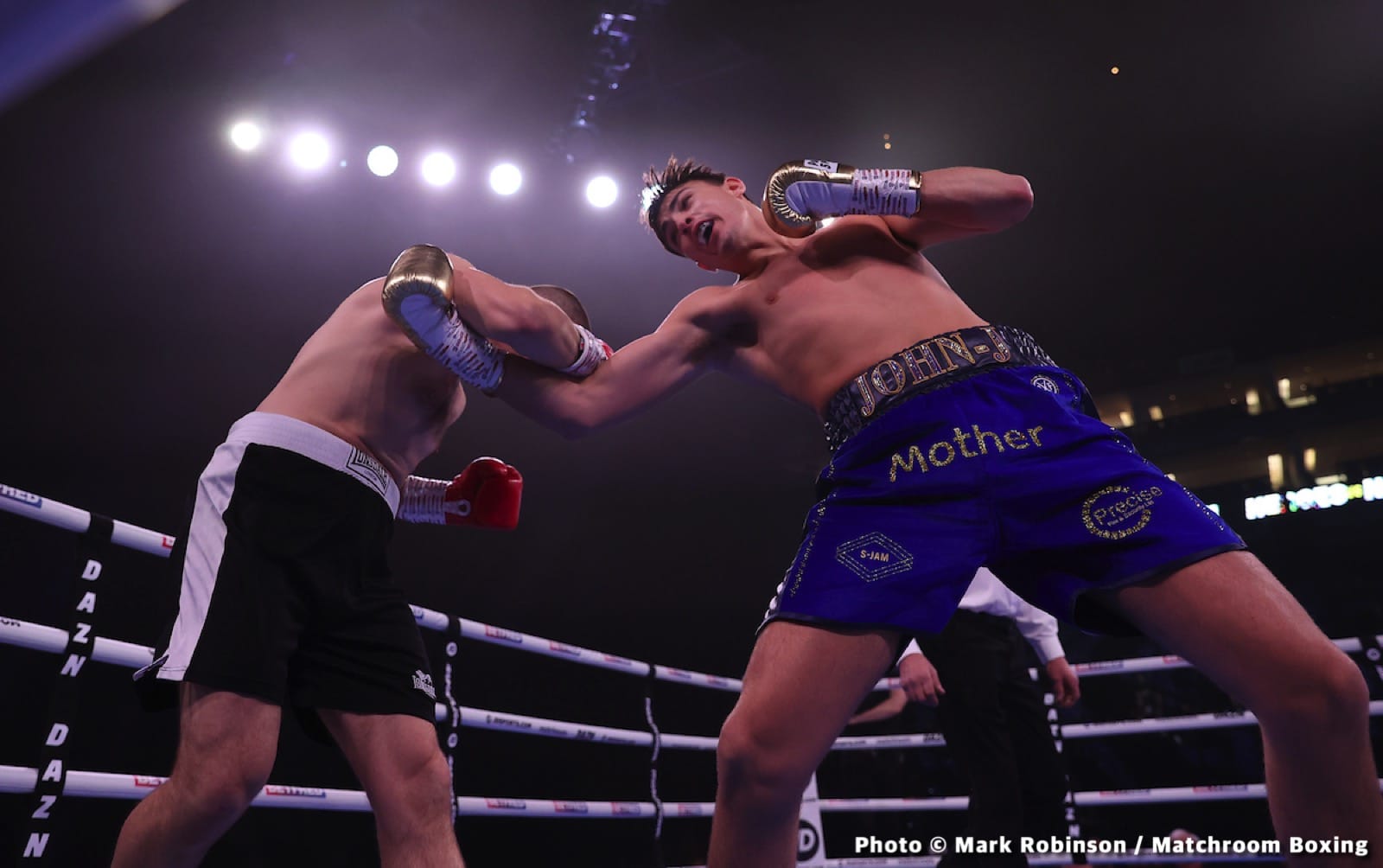 Lawrence Okolie vs. Michal Cieslak - LIVE action results from O2 in London