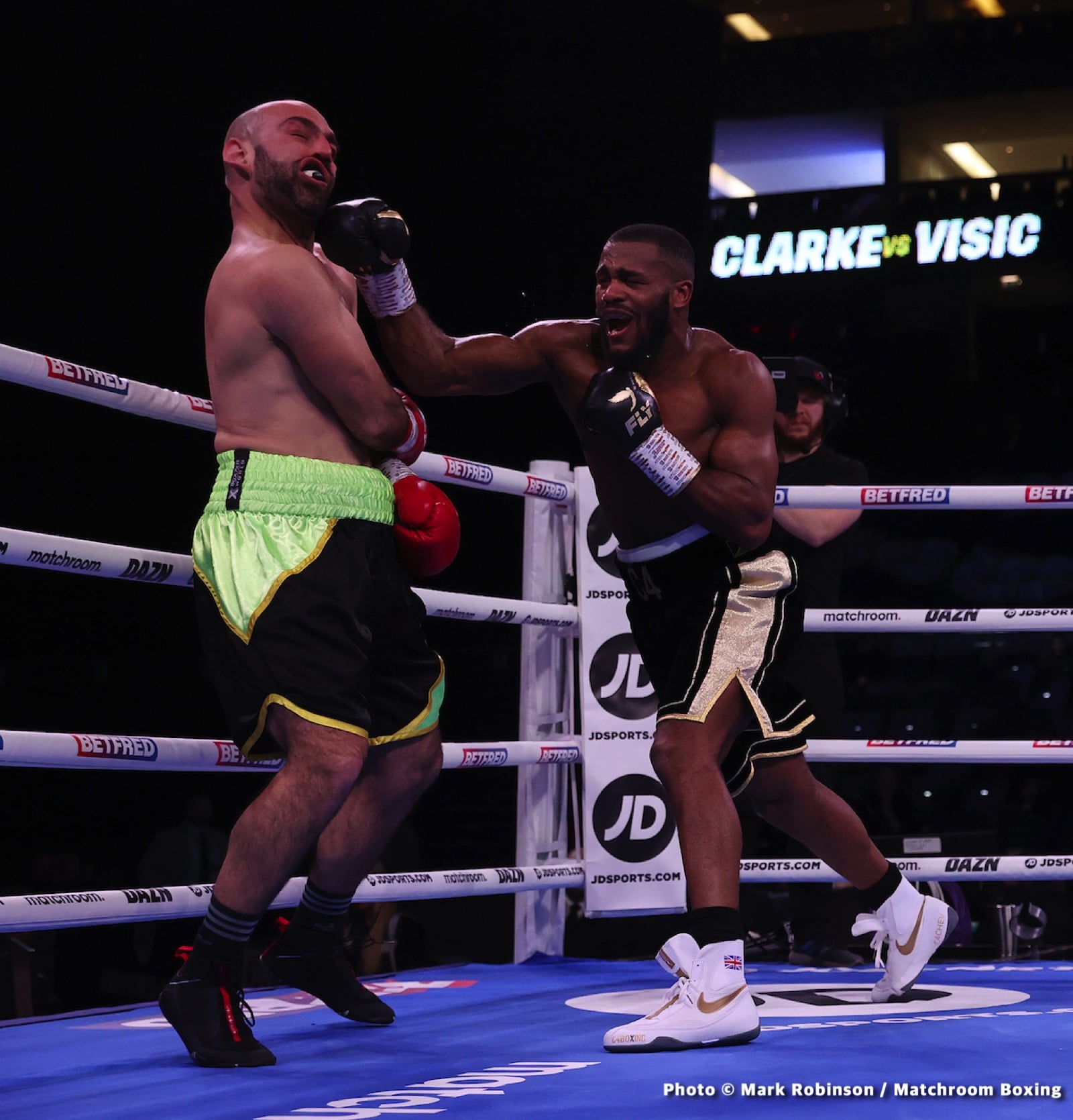 Lawrence Okolie vs. Michal Cieslak - LIVE action results from O2 in London