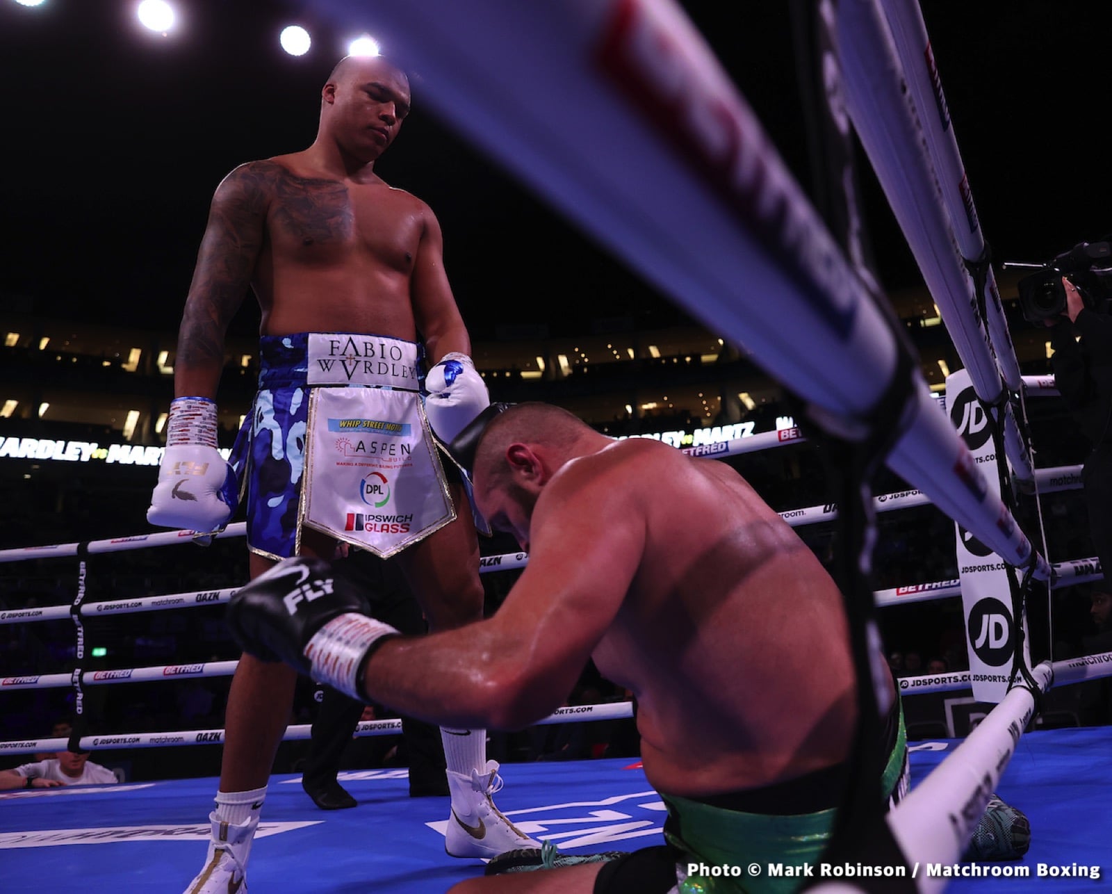 Lawrence Okolie vs. Michal Cieslak - LIVE action results from O2 in London