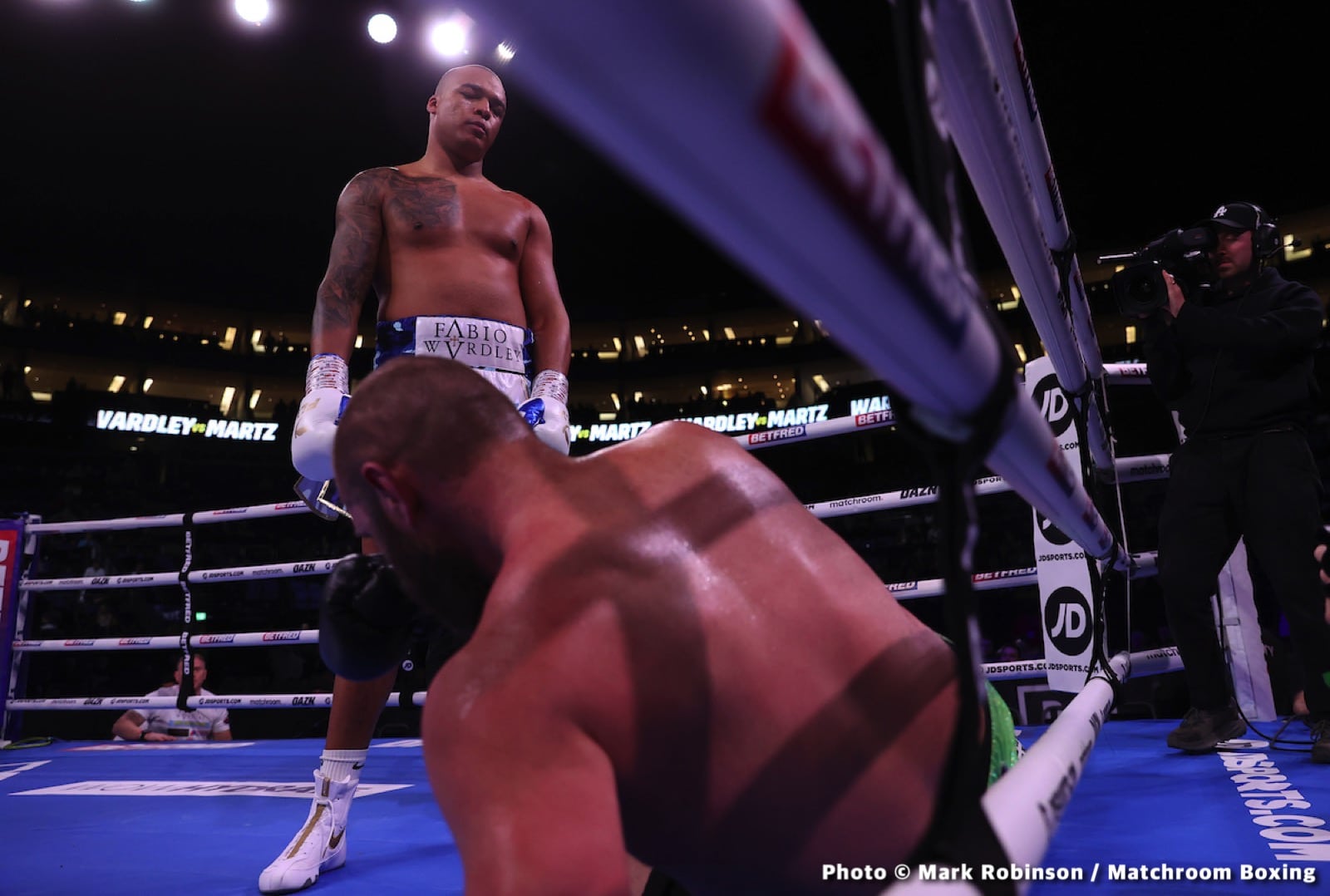 Lawrence Okolie vs. Michal Cieslak - LIVE action results from O2 in London