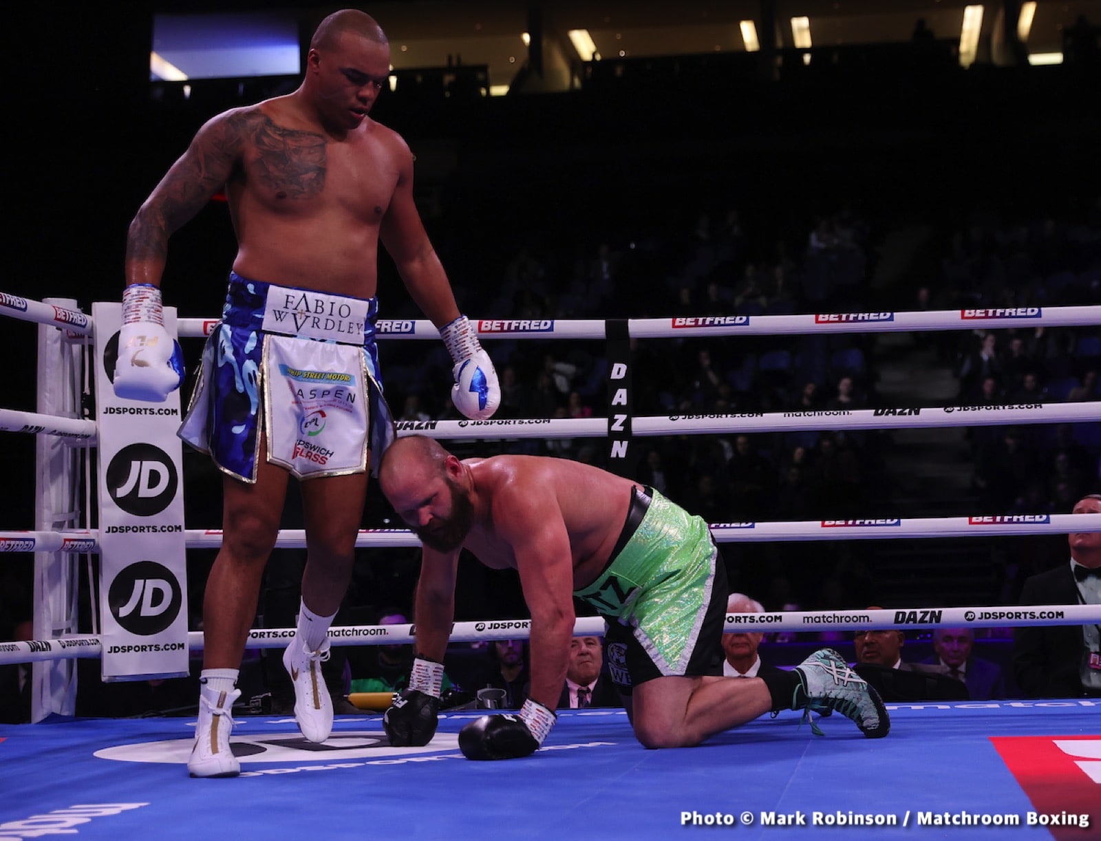 Lawrence Okolie vs. Michal Cieslak - LIVE action results from O2 in London