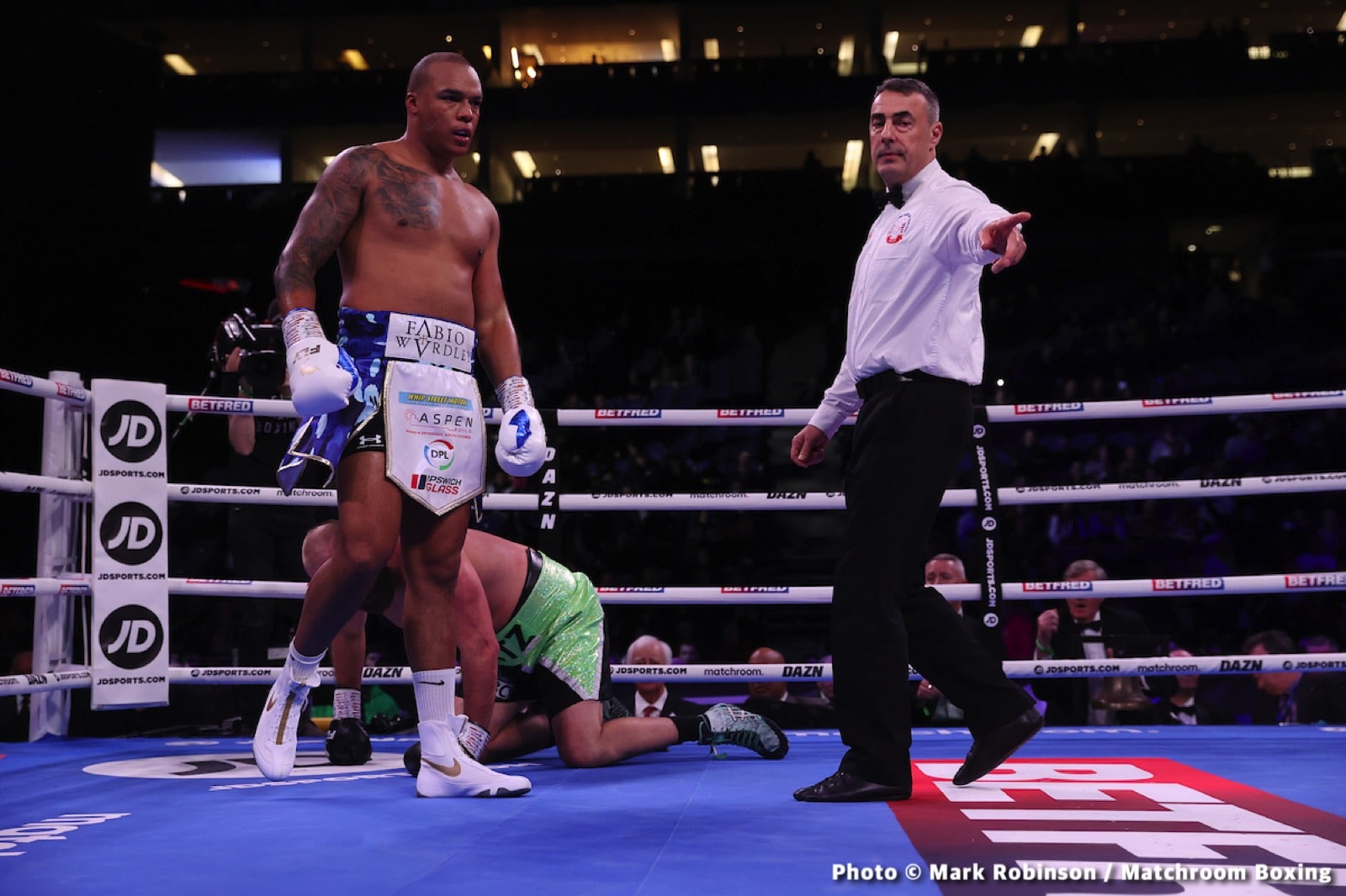Lawrence Okolie vs. Michal Cieslak - LIVE action results from O2 in London