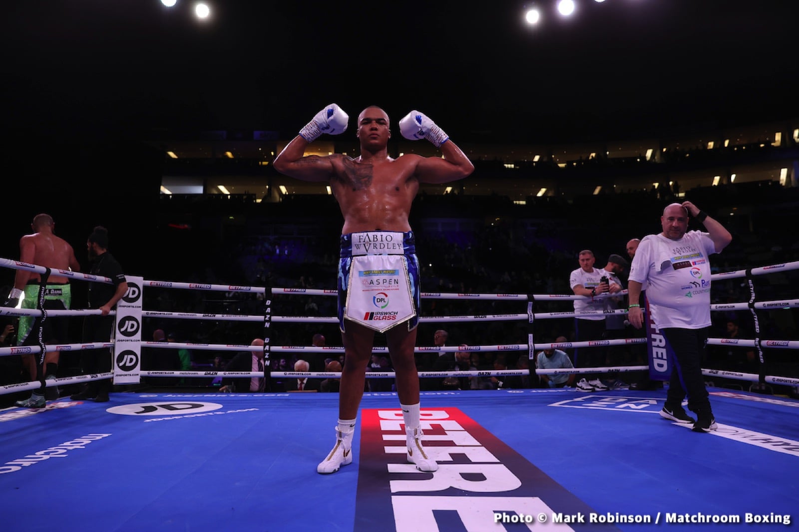 Lawrence Okolie vs. Michal Cieslak - LIVE action results from O2 in London