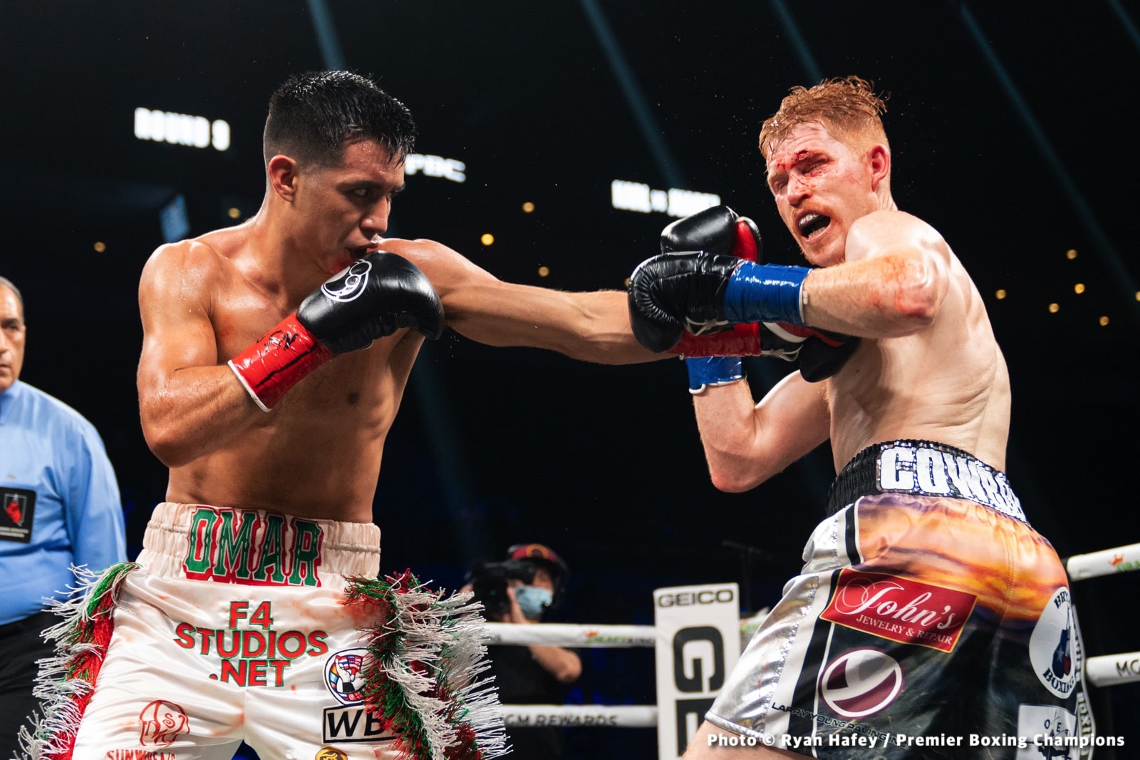 Photos: Thurman defeats Barrios, Santa Cruz Dominates Carbajal