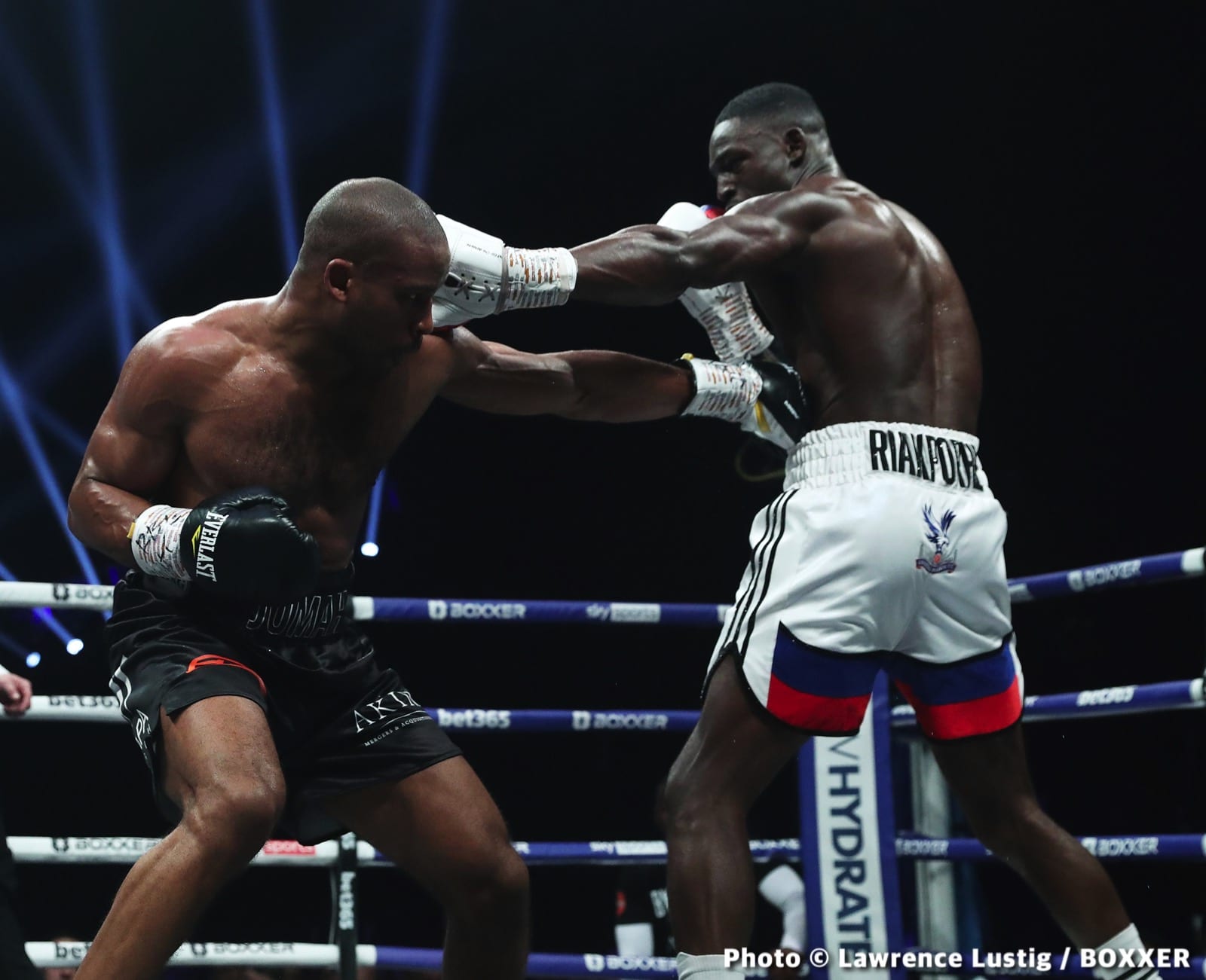 Richard Riakporhe beats Deion Jumah - Boxing Results
