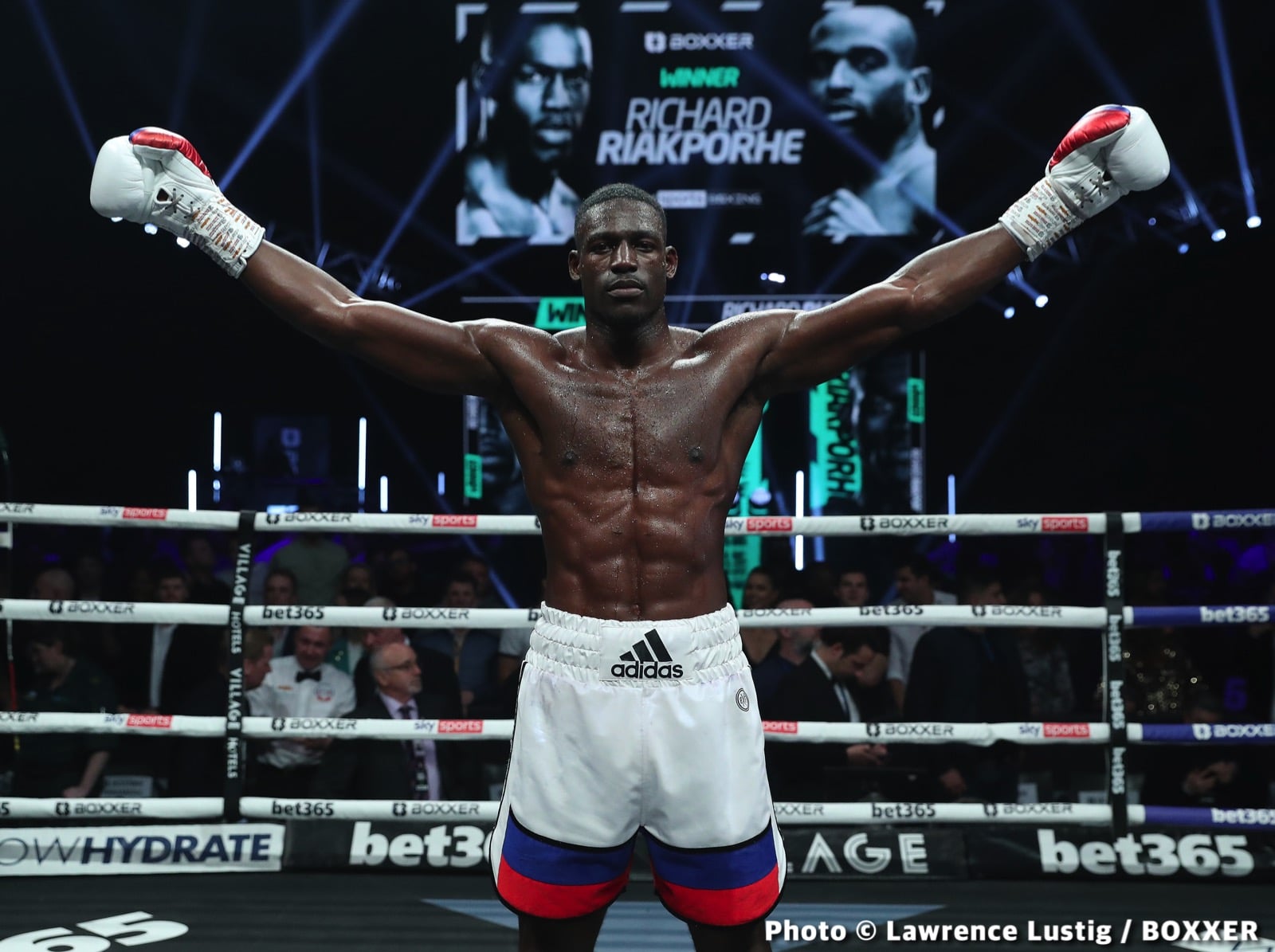 Richard Riakporhe beats Deion Jumah - Boxing Results