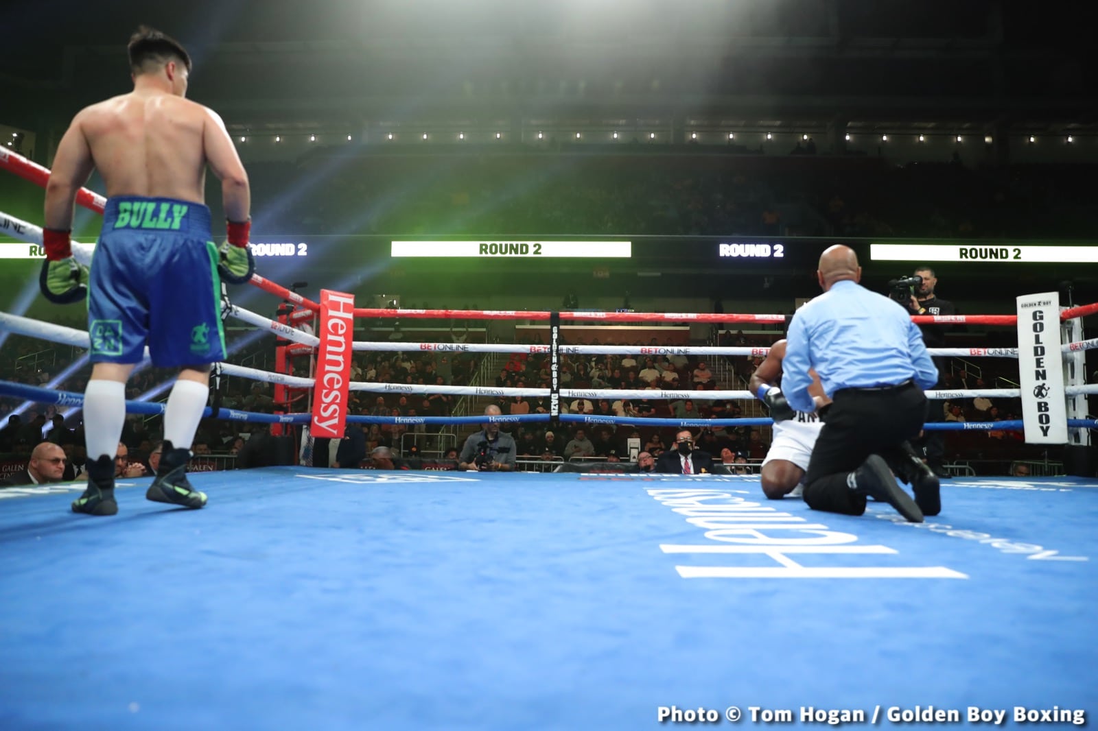 Photos: Rocha destroys Cobbs; McKinson beats Martin