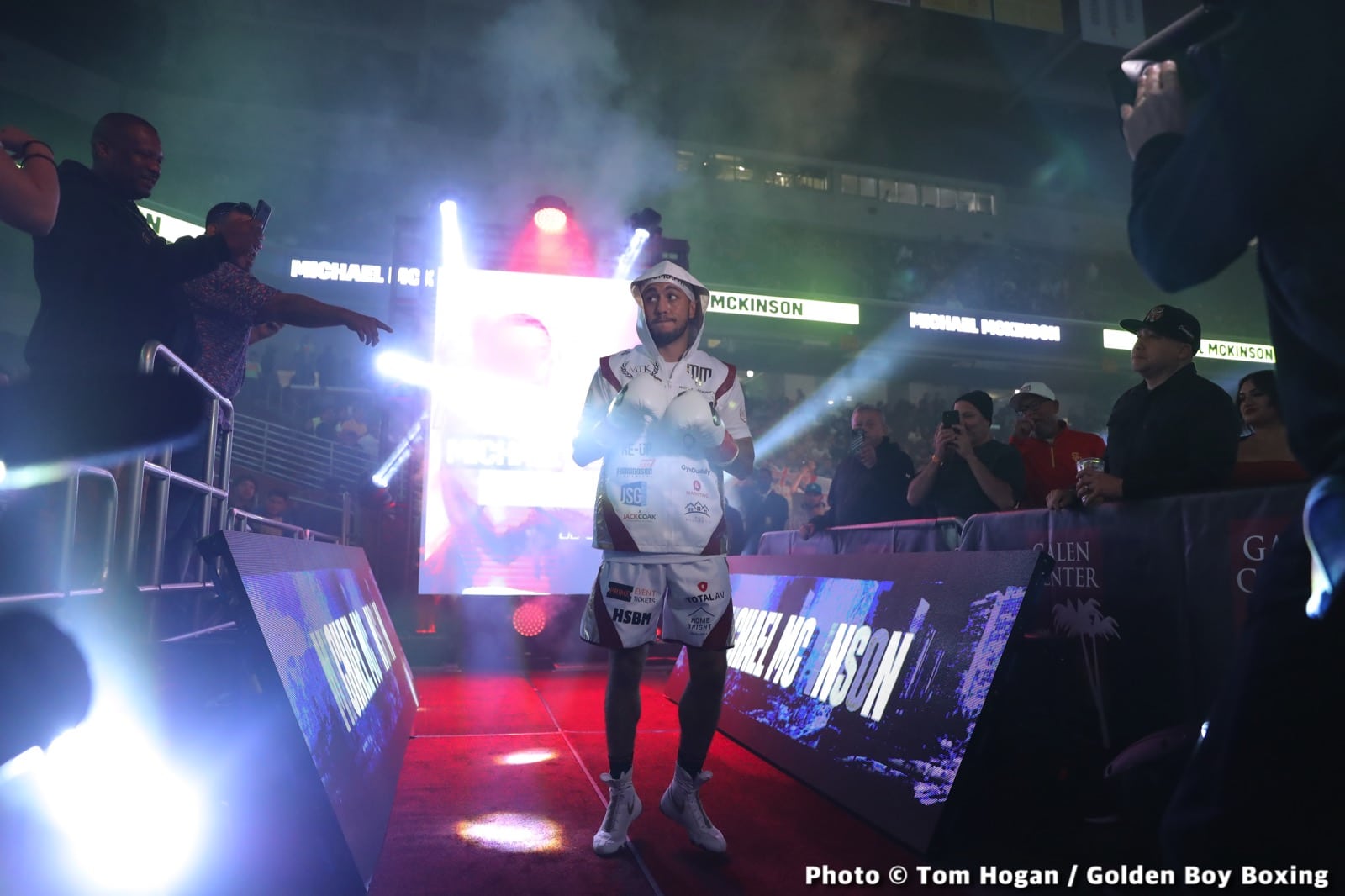 Photos: Rocha destroys Cobbs; McKinson beats Martin