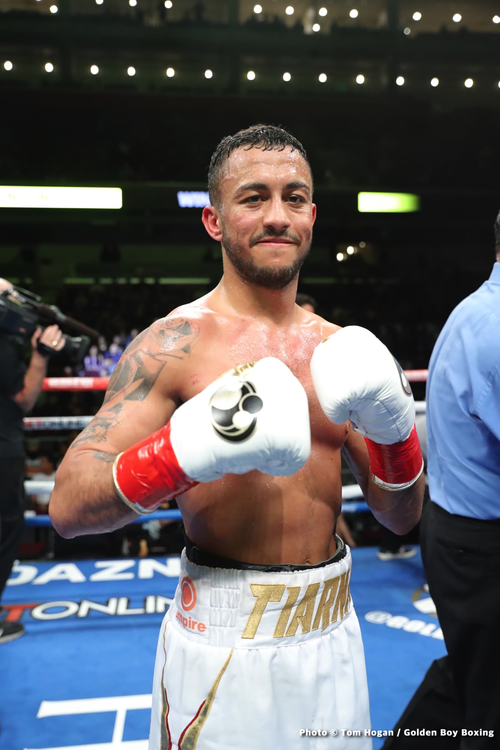 Photos: Rocha destroys Cobbs; McKinson beats Martin