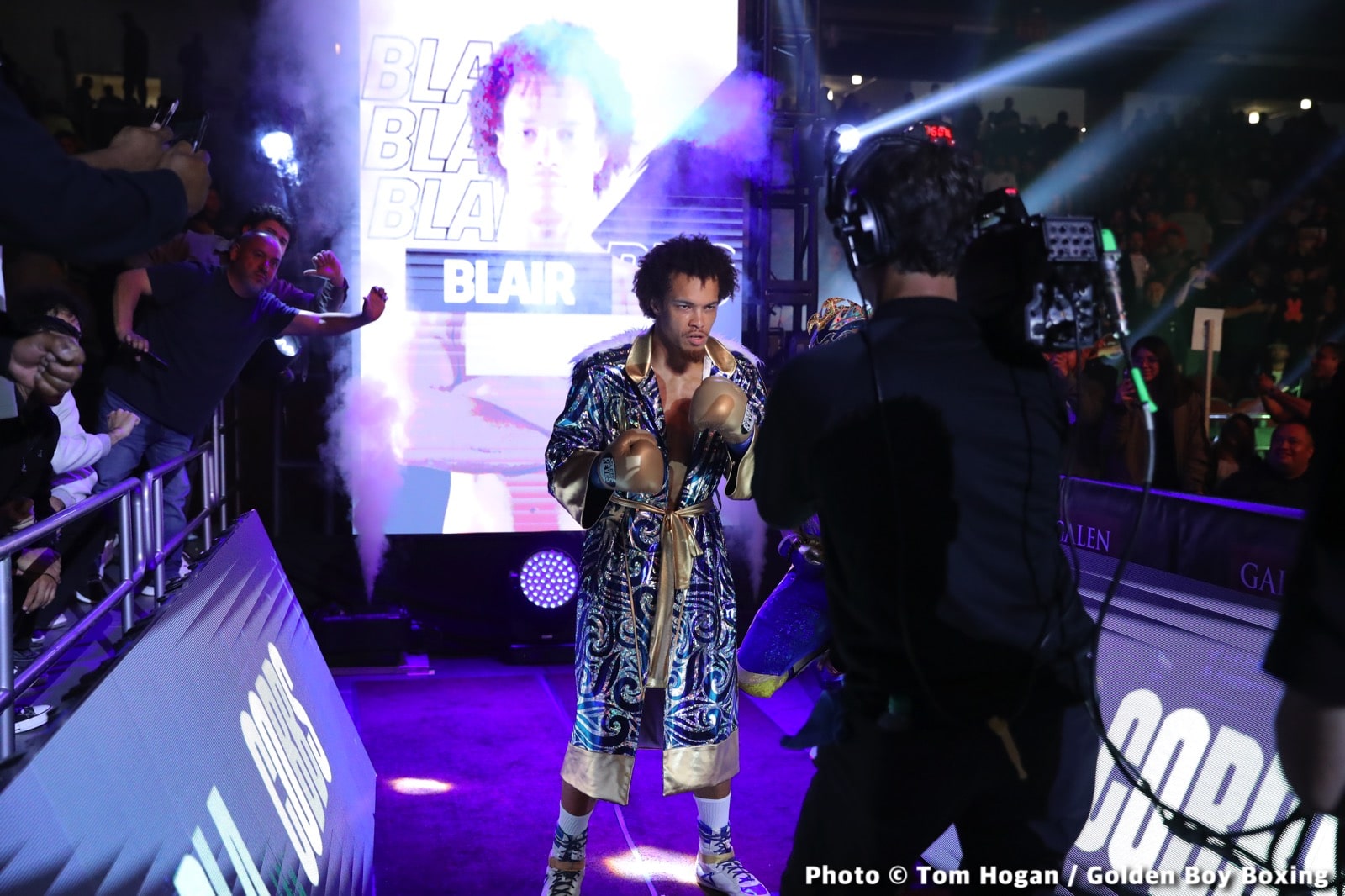 Photos: Rocha destroys Cobbs; McKinson beats Martin