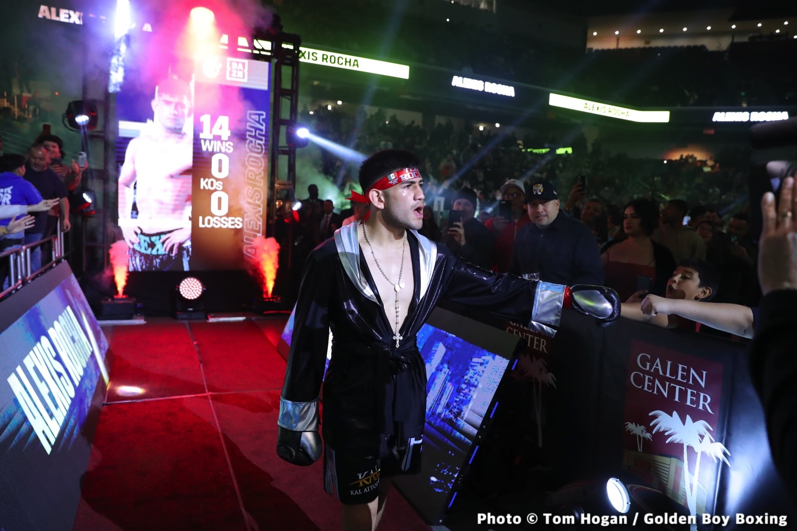 Photos: Rocha destroys Cobbs; McKinson beats Martin