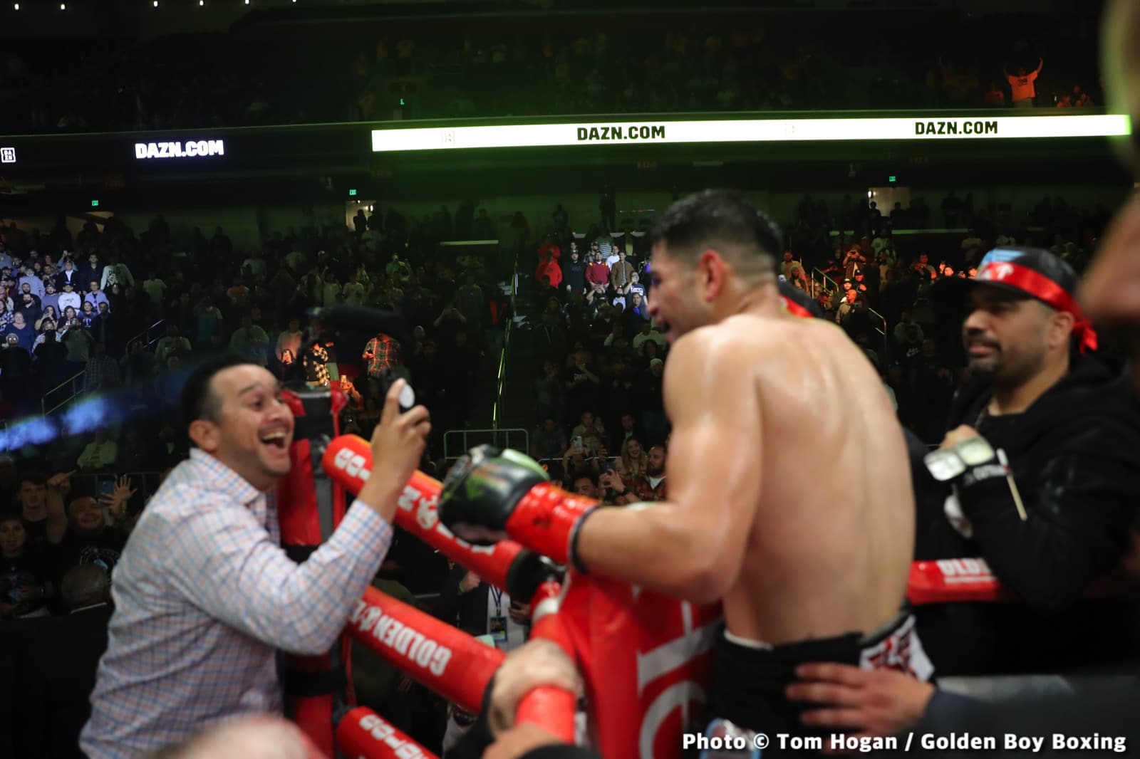 Photos: Rocha destroys Cobbs; McKinson beats Martin