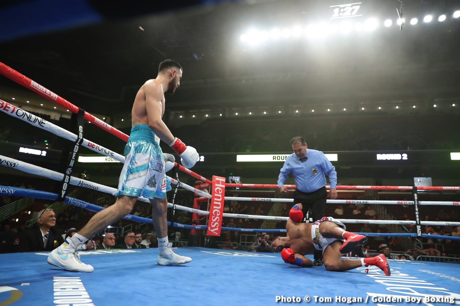 Photos: Rocha destroys Cobbs; McKinson beats Martin