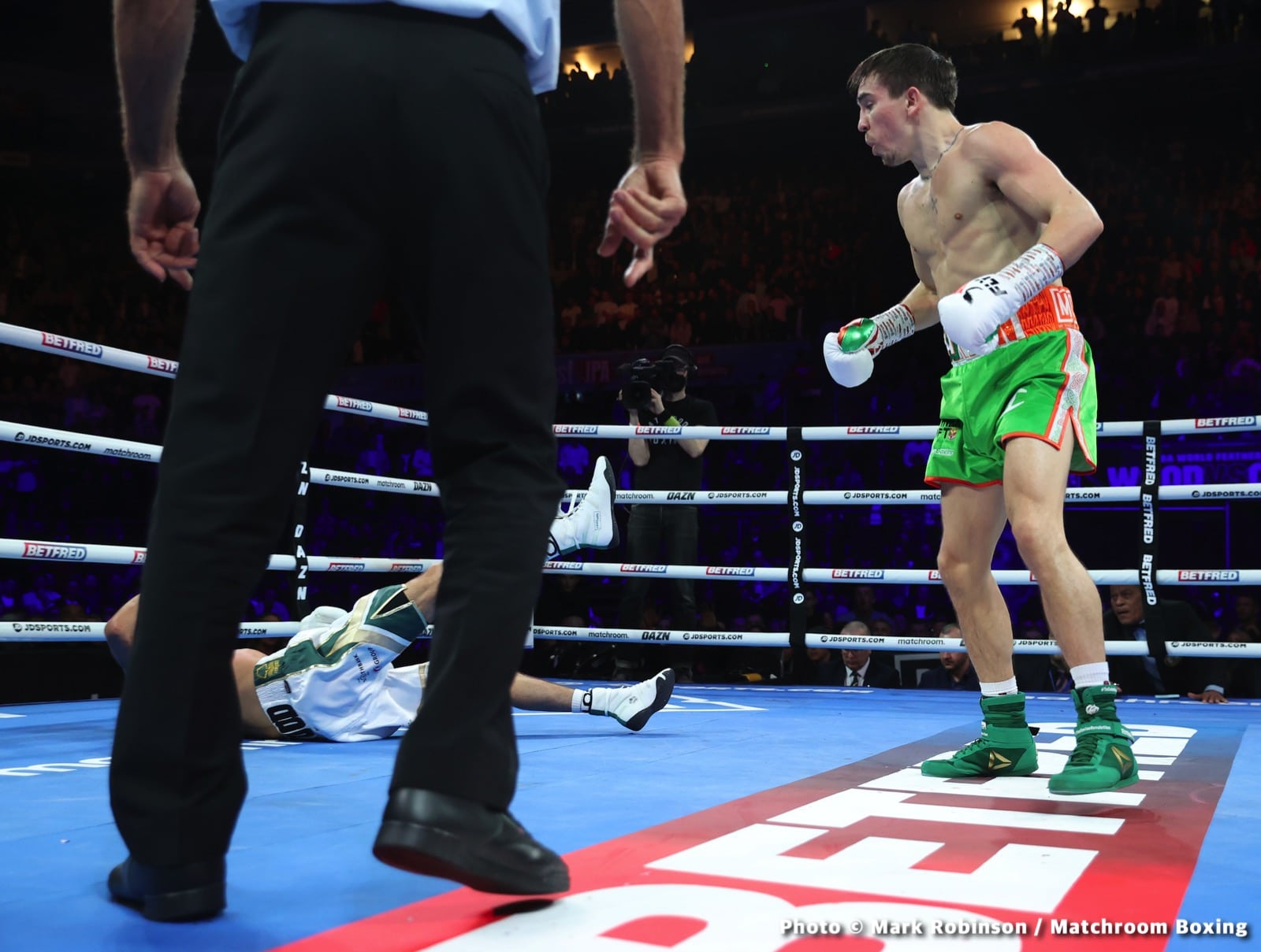 Leigh Wood stops Michael Conlan in 12th - Boxing Results